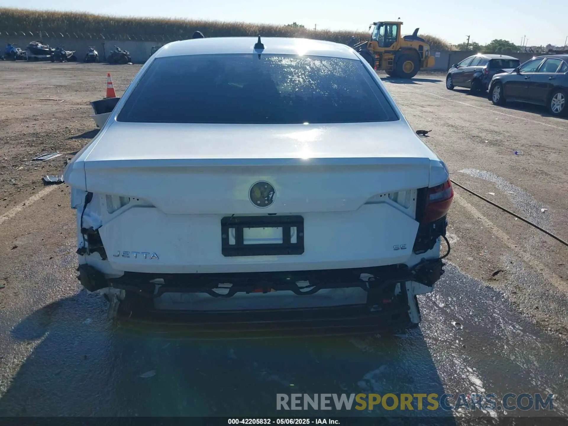 17 Photograph of a damaged car 3VW7M7BU2RM031902 VOLKSWAGEN JETTA 2024