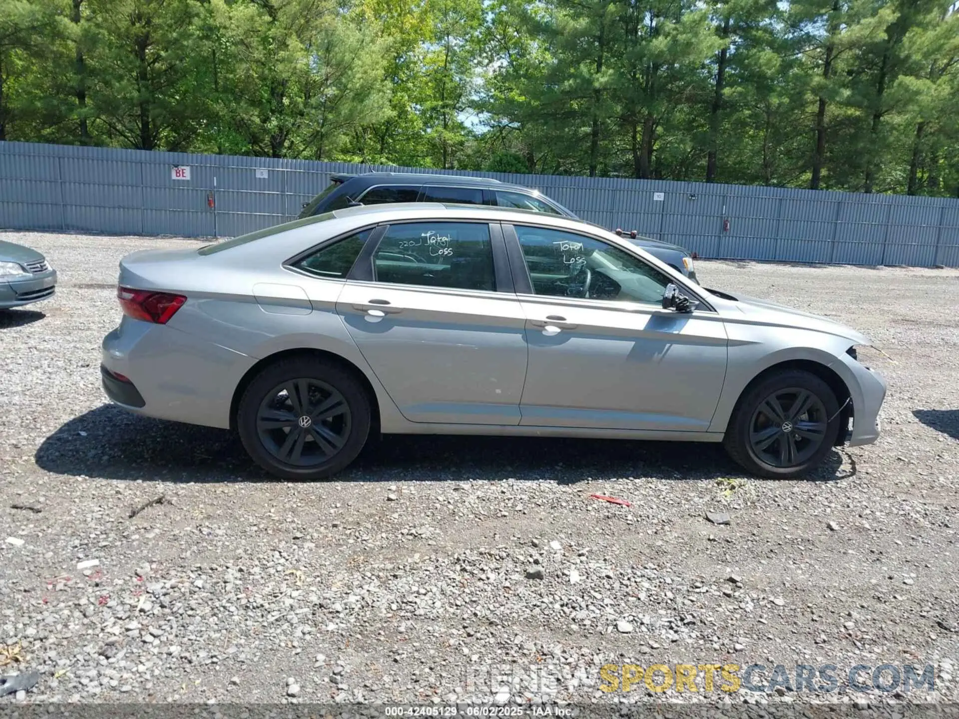 13 Photograph of a damaged car 3VW7M7BU2RM075561 VOLKSWAGEN JETTA 2024