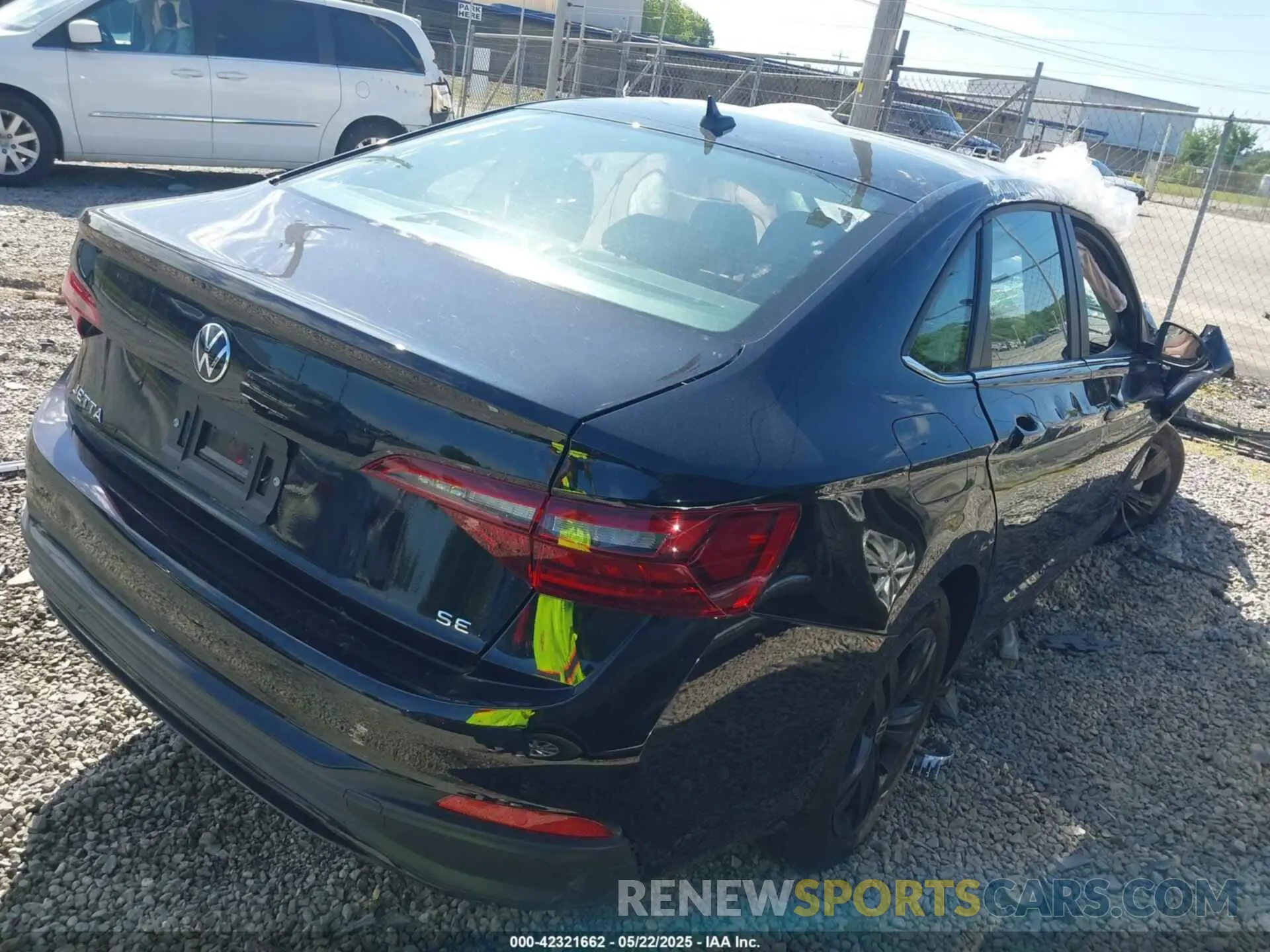 4 Photograph of a damaged car 3VW7M7BU3RM096290 VOLKSWAGEN JETTA 2024