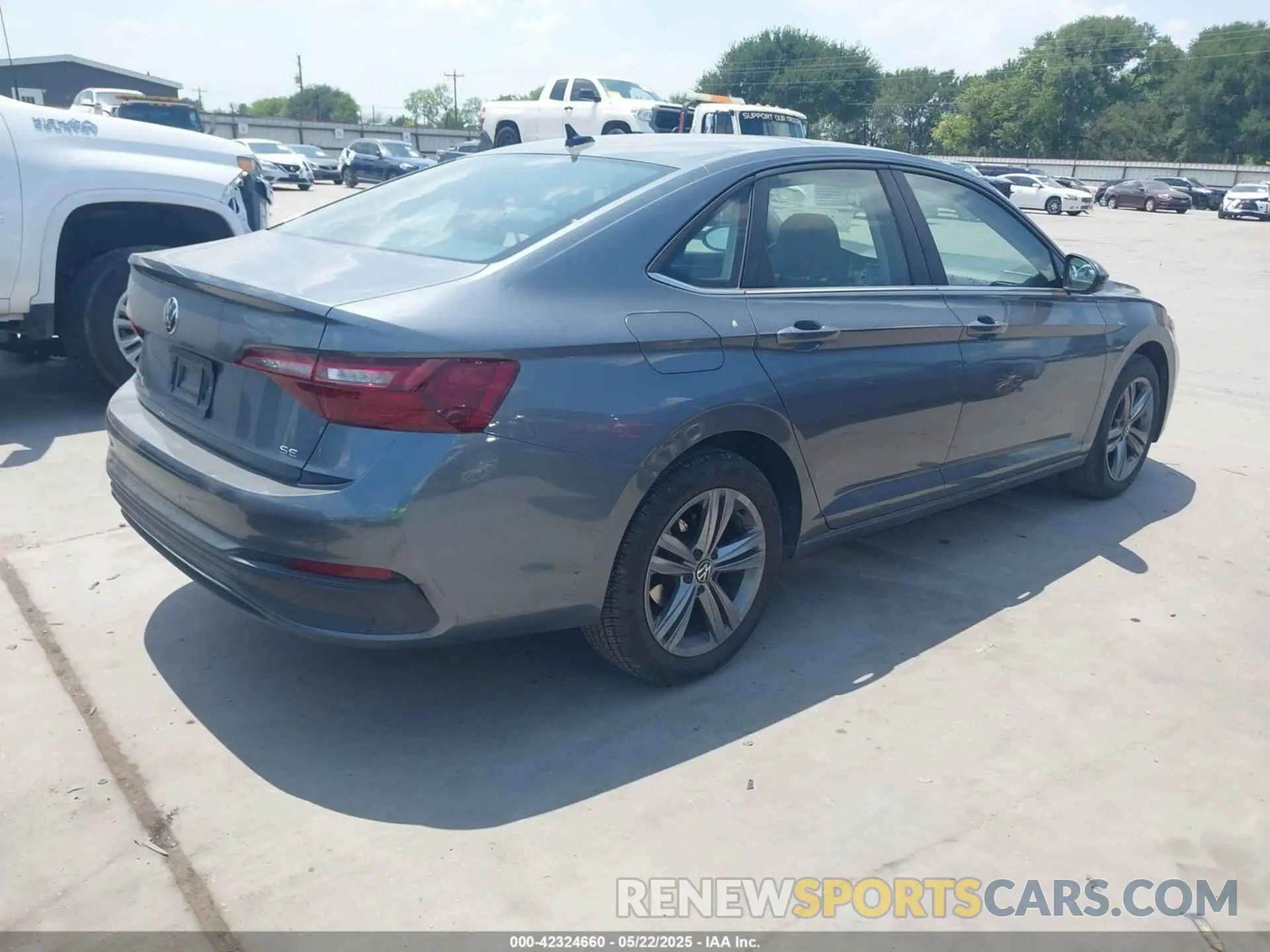 4 Photograph of a damaged car 3VW7M7BU4RM023946 VOLKSWAGEN JETTA 2024