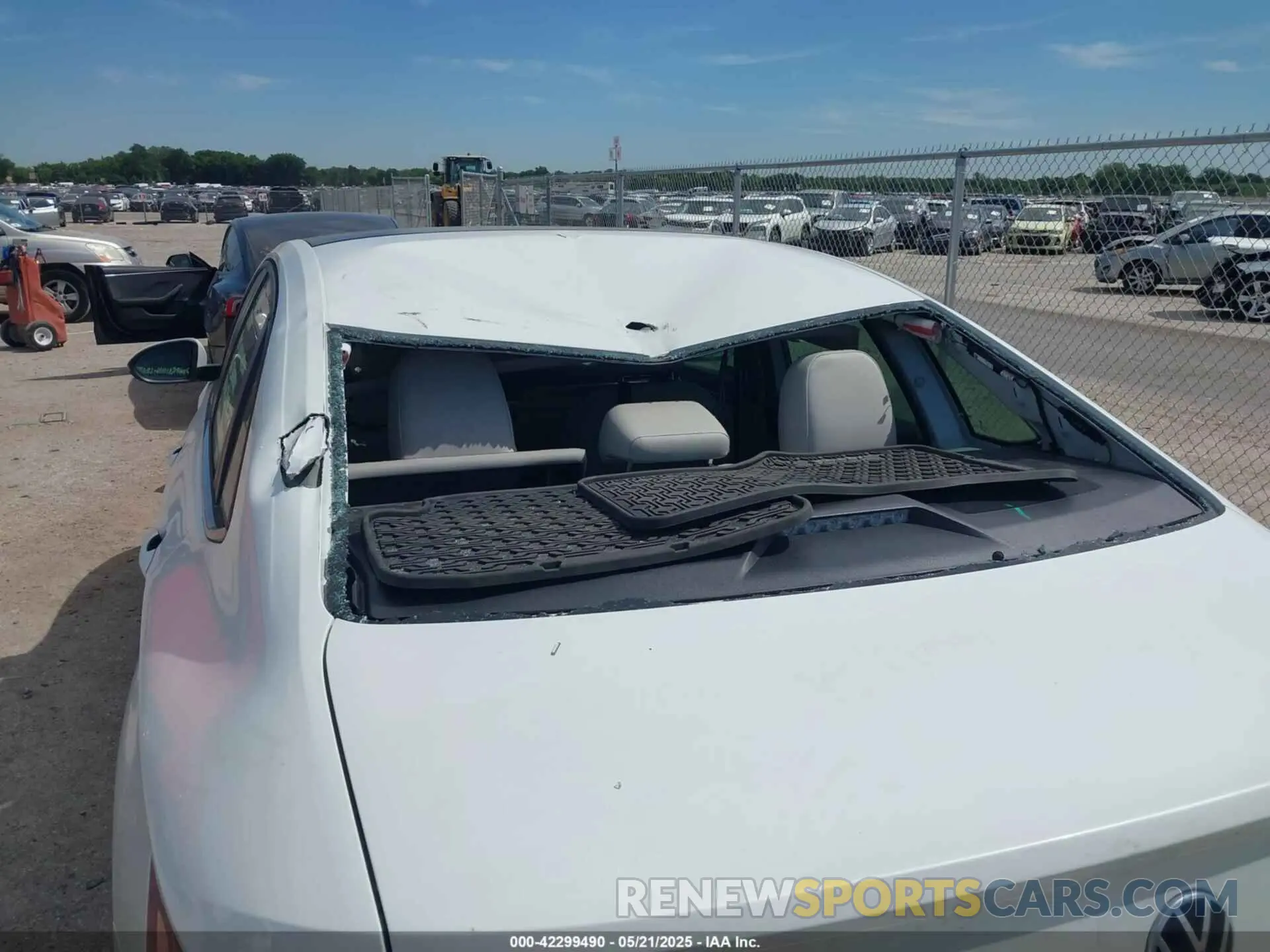 19 Photograph of a damaged car 3VW7M7BU4RM036051 VOLKSWAGEN JETTA 2024