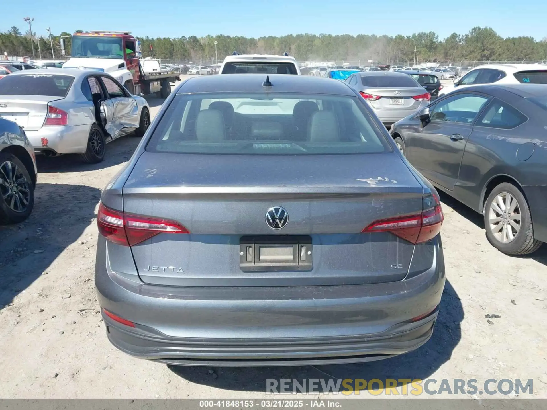 16 Photograph of a damaged car 3VW7M7BU4RM046014 VOLKSWAGEN JETTA 2024