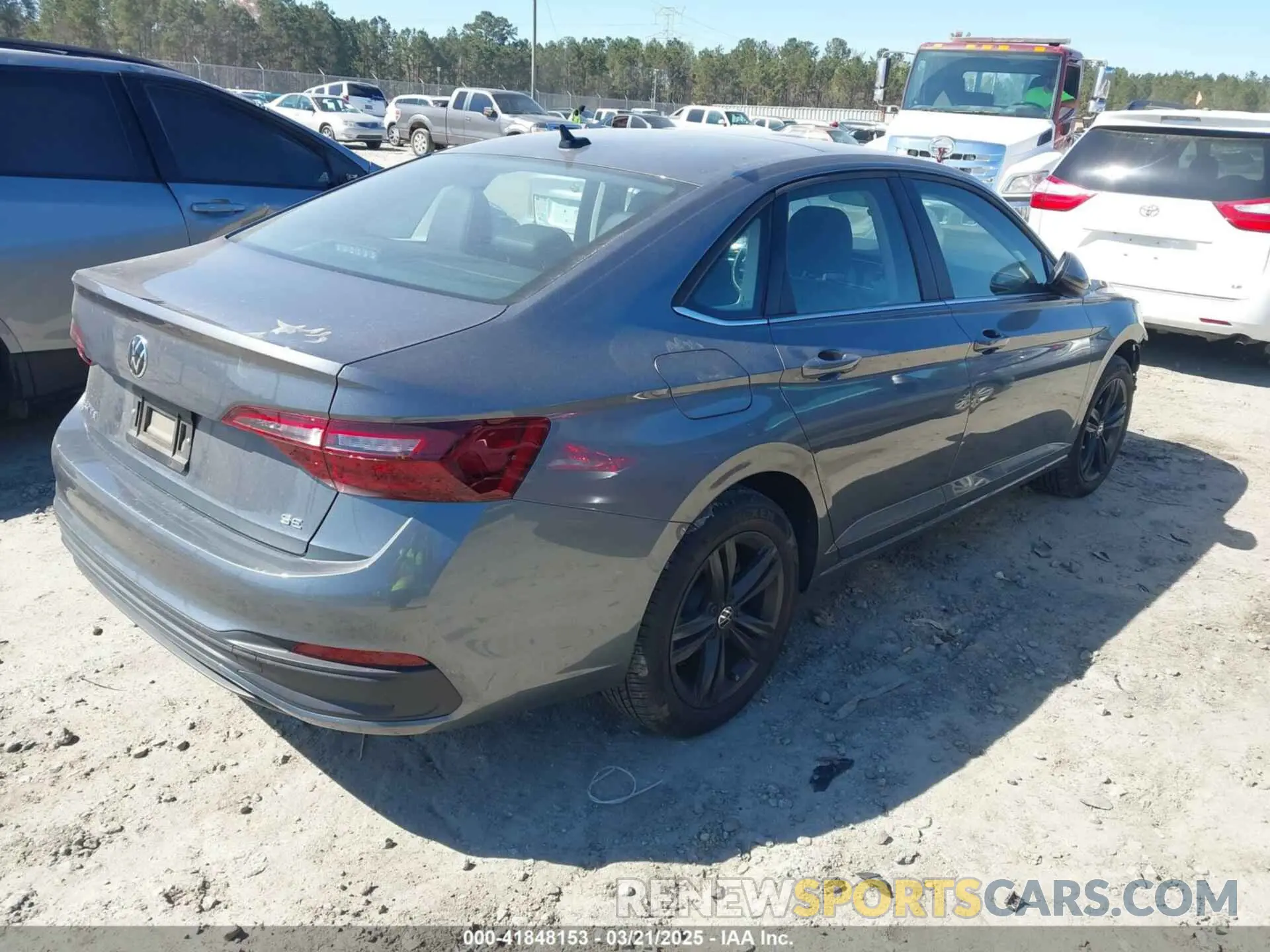 4 Photograph of a damaged car 3VW7M7BU4RM046014 VOLKSWAGEN JETTA 2024