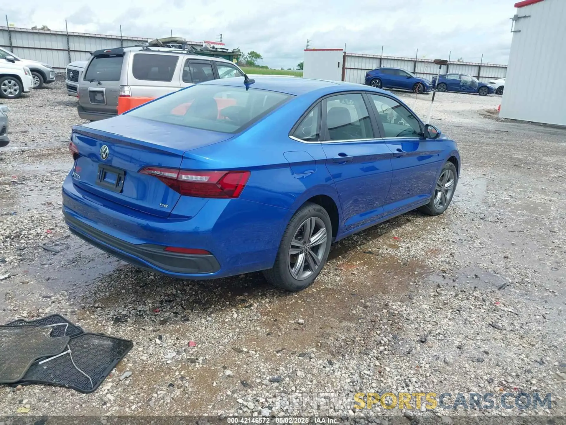 4 Photograph of a damaged car 3VW7M7BU4RM063881 VOLKSWAGEN JETTA 2024