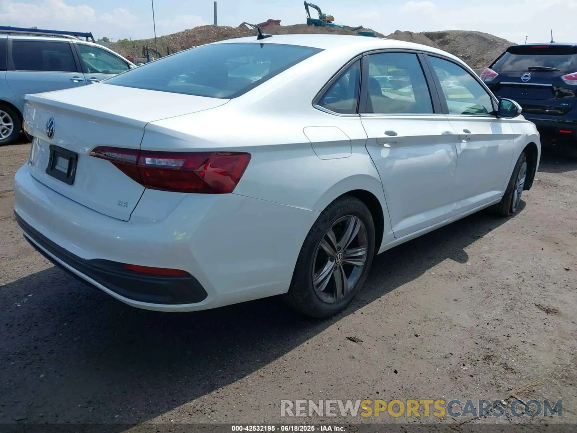 4 Photograph of a damaged car 3VW7M7BU5RM038911 VOLKSWAGEN JETTA 2024