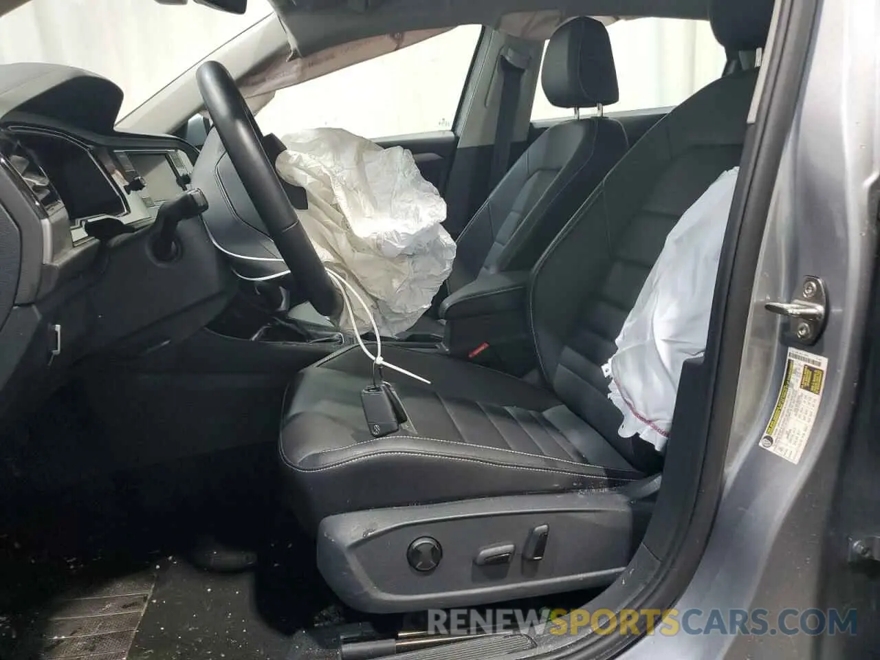 7 Photograph of a damaged car 3VW7M7BU5RM039900 VOLKSWAGEN JETTA 2024
