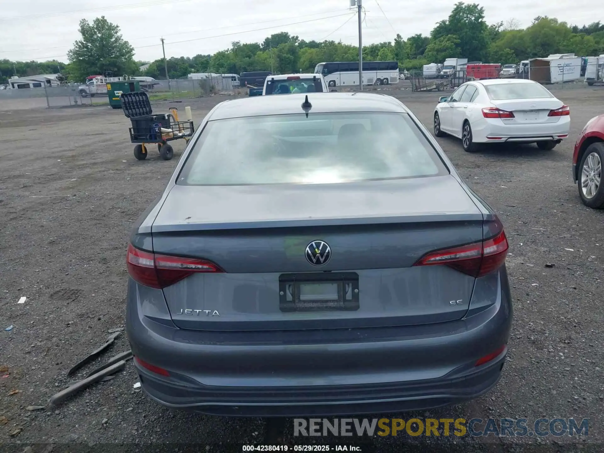 16 Photograph of a damaged car 3VW7M7BU6RM040781 VOLKSWAGEN JETTA 2024