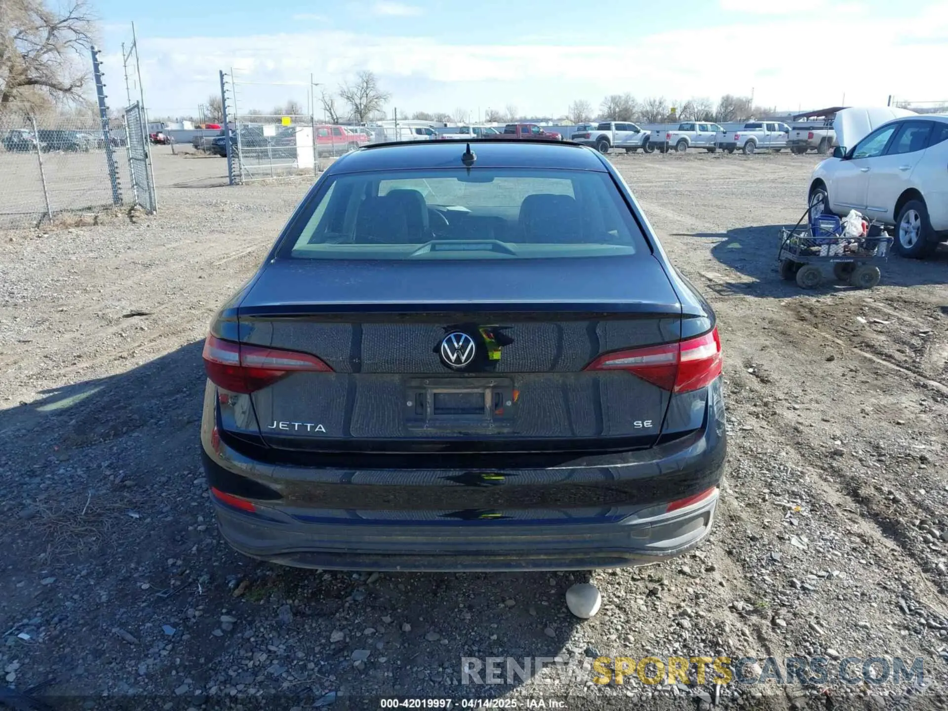 16 Photograph of a damaged car 3VW7M7BU7RM083591 VOLKSWAGEN JETTA 2024