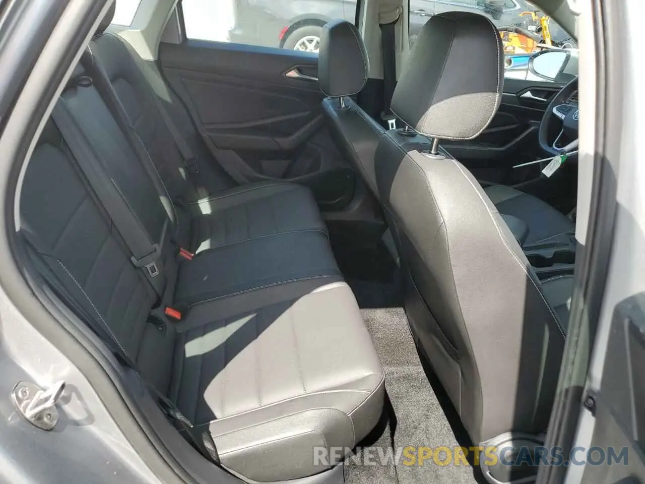 10 Photograph of a damaged car 3VW7M7BU9RM017401 VOLKSWAGEN JETTA 2024