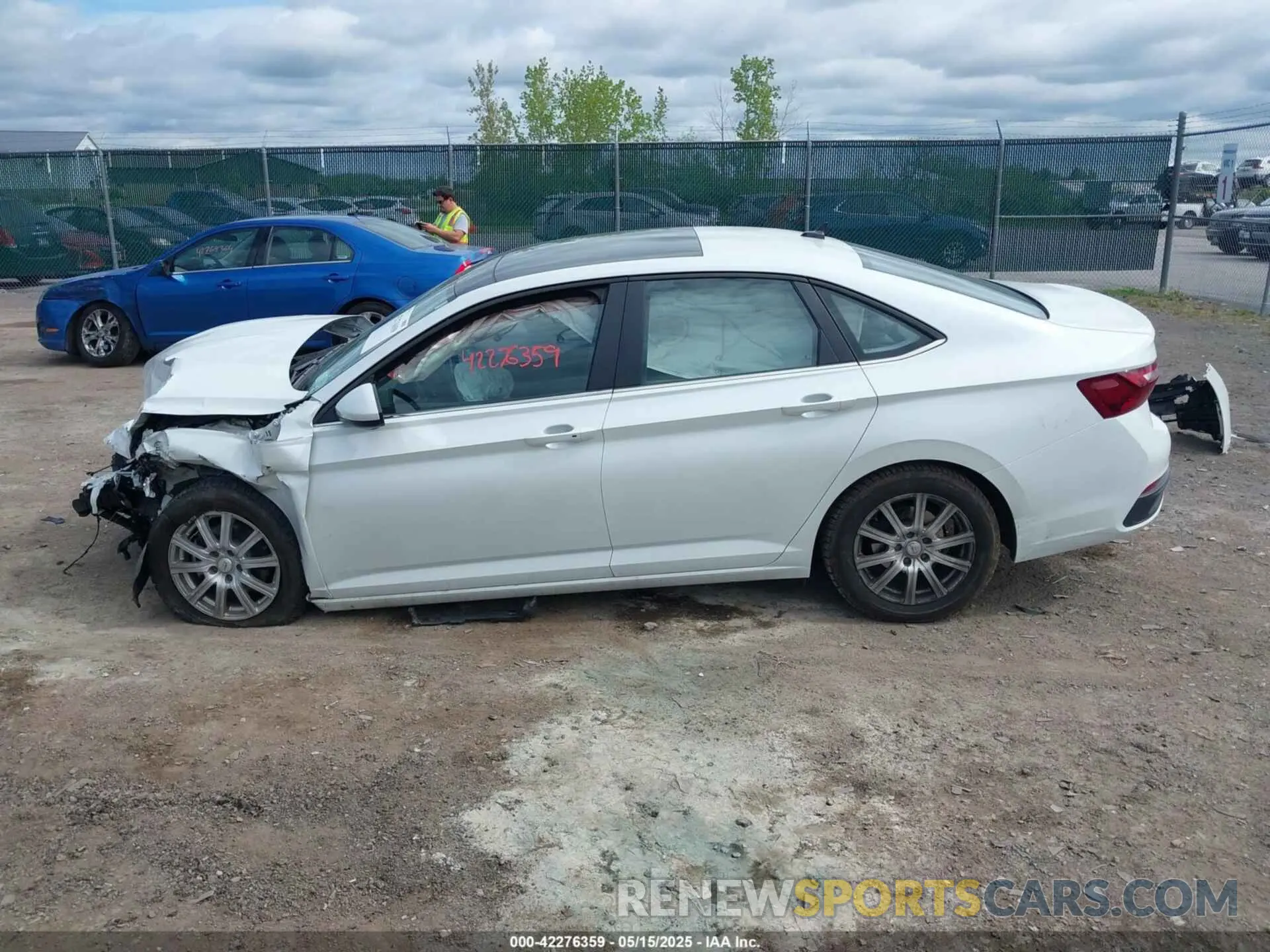 14 Photograph of a damaged car 3VW7M7BU9RM019360 VOLKSWAGEN JETTA 2024