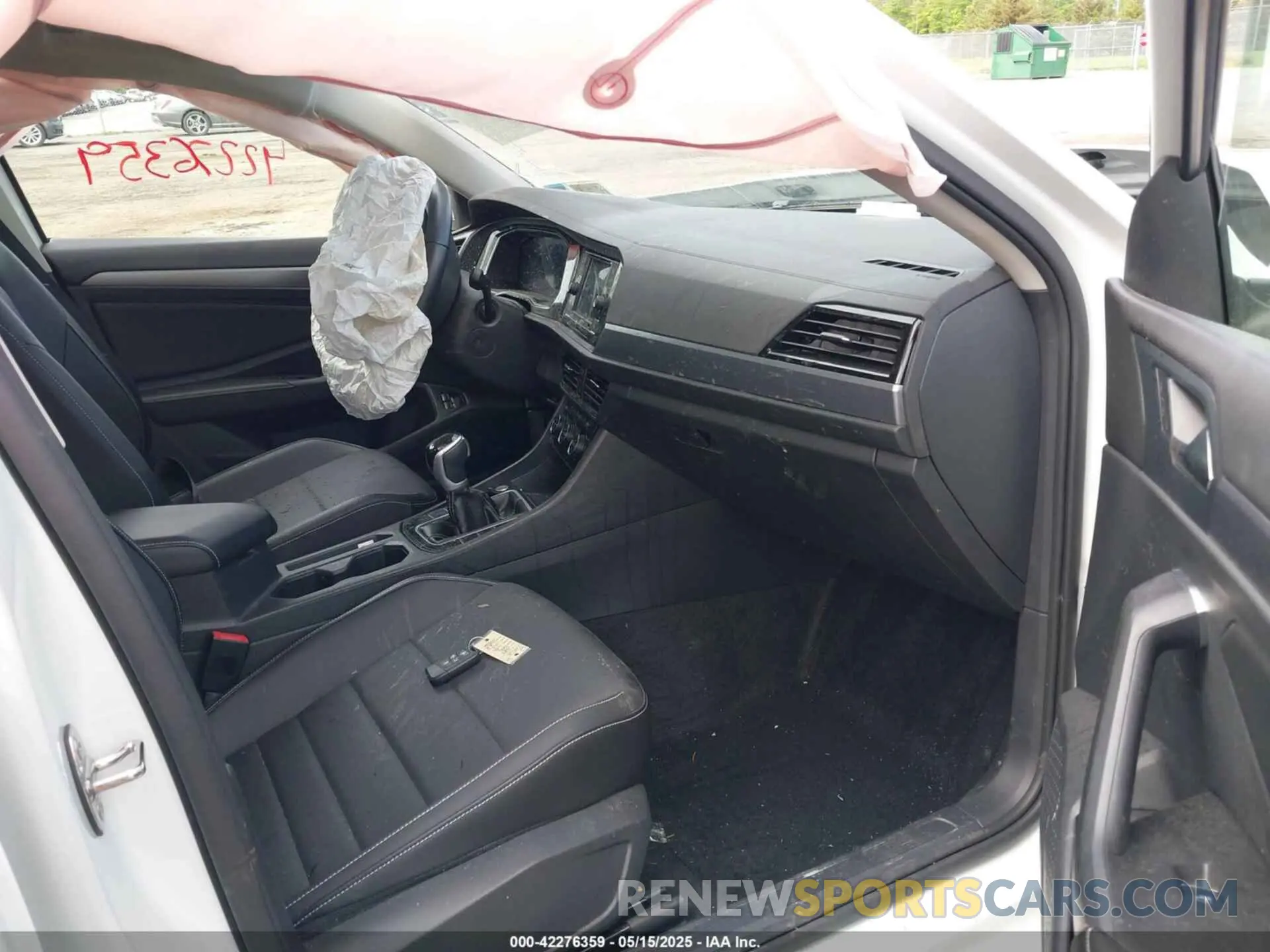 5 Photograph of a damaged car 3VW7M7BU9RM019360 VOLKSWAGEN JETTA 2024