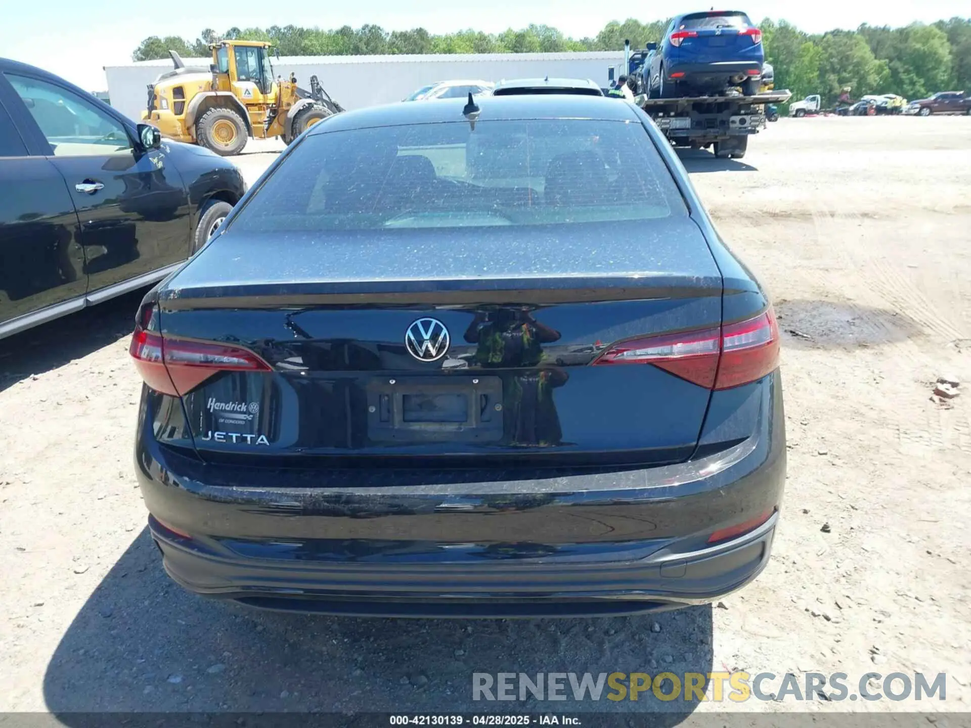 17 Photograph of a damaged car 3VWBM7BU4RM002282 VOLKSWAGEN JETTA 2024