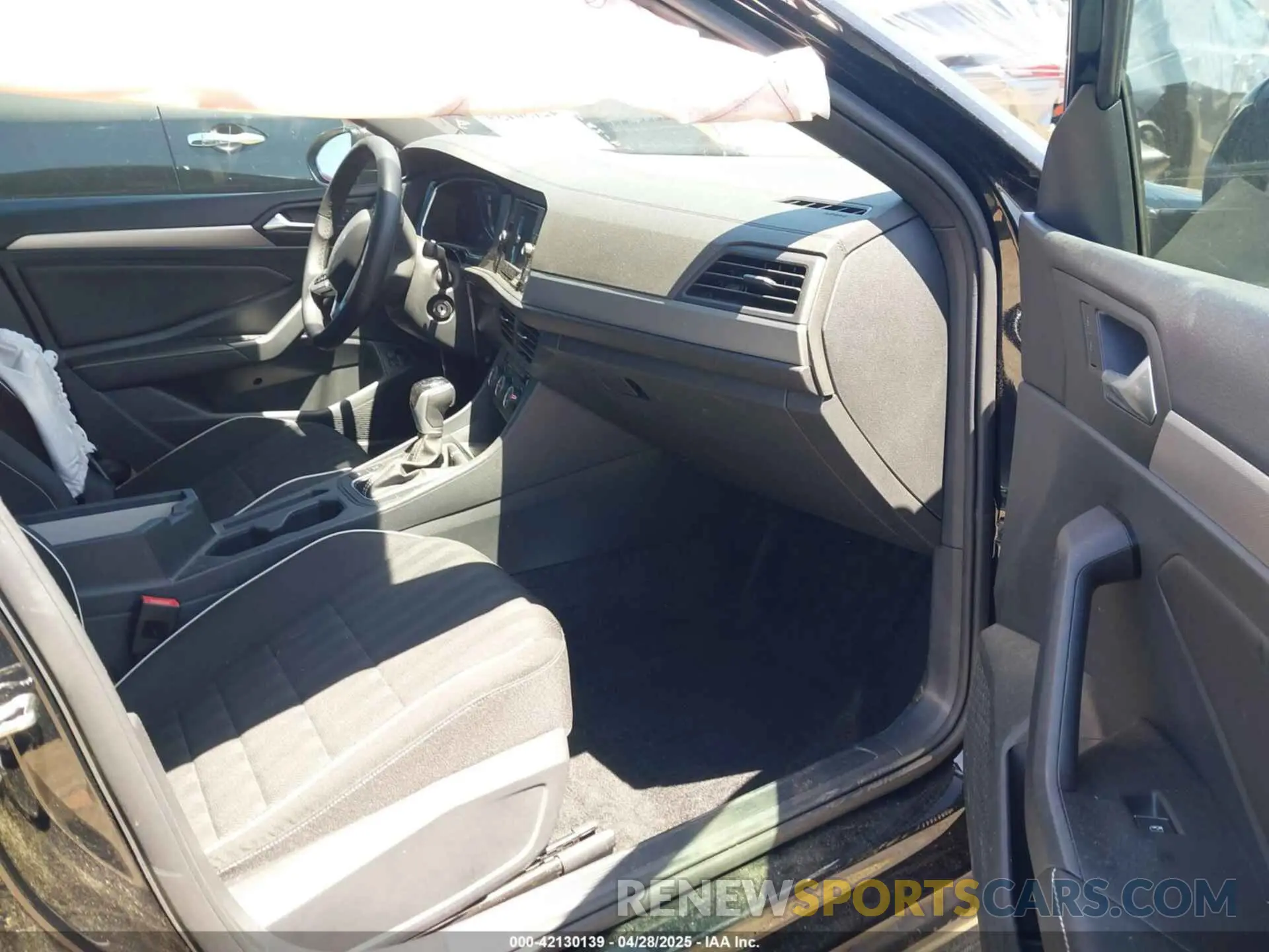 5 Photograph of a damaged car 3VWBM7BU4RM002282 VOLKSWAGEN JETTA 2024