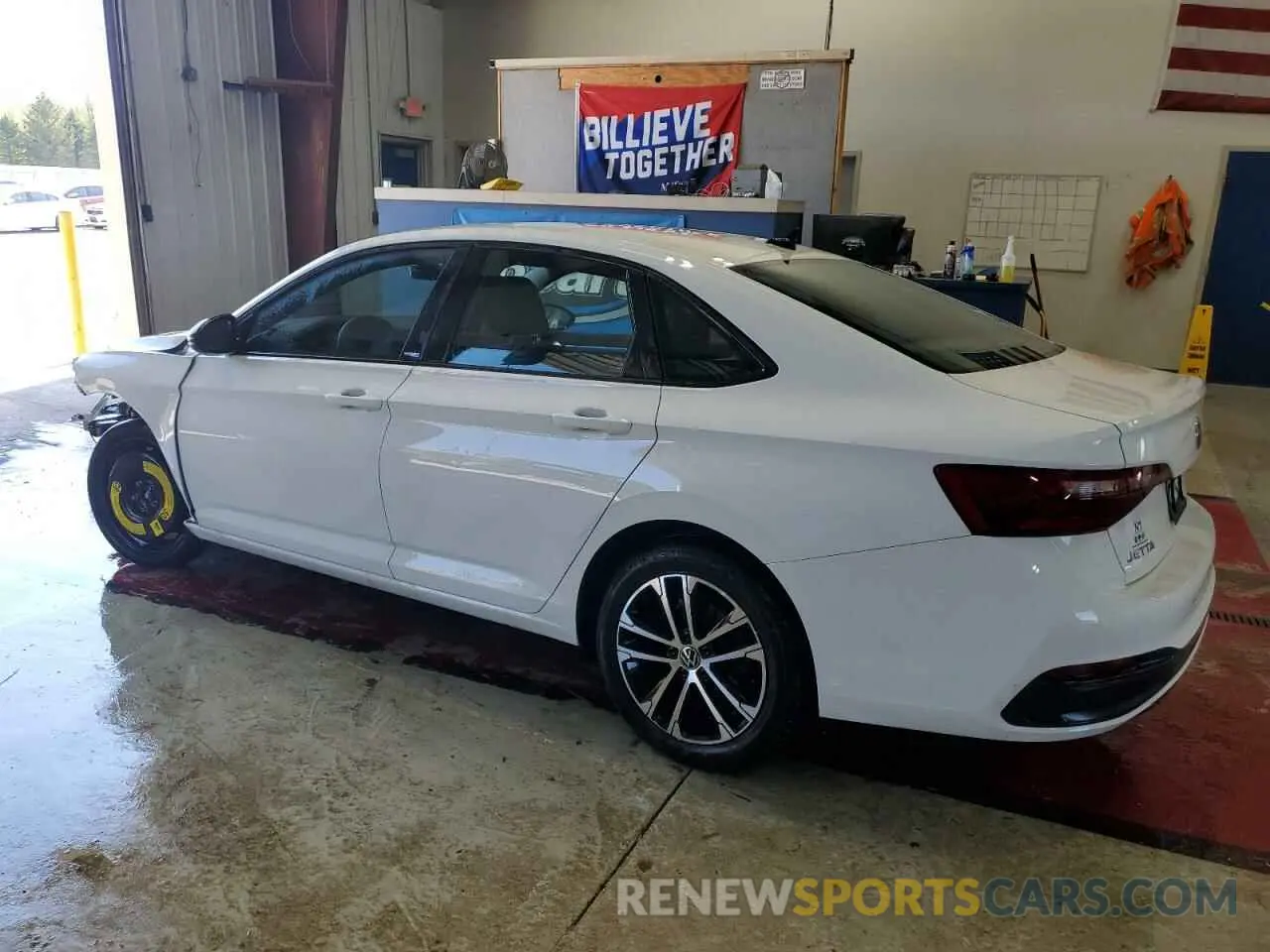 2 Photograph of a damaged car 3VWBM7BU4RM042345 VOLKSWAGEN JETTA 2024