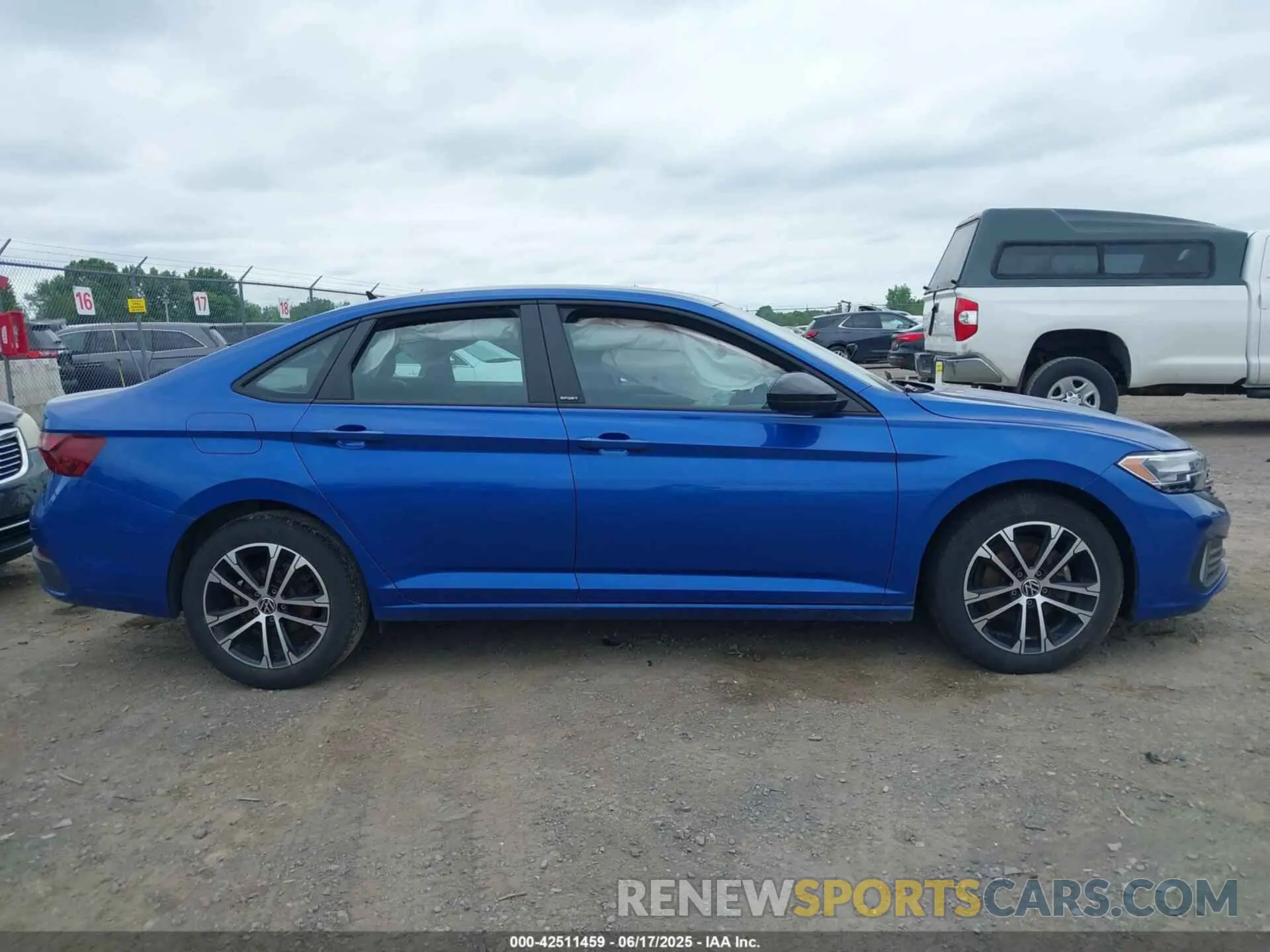 14 Photograph of a damaged car 3VWBM7BU6RM024798 VOLKSWAGEN JETTA 2024