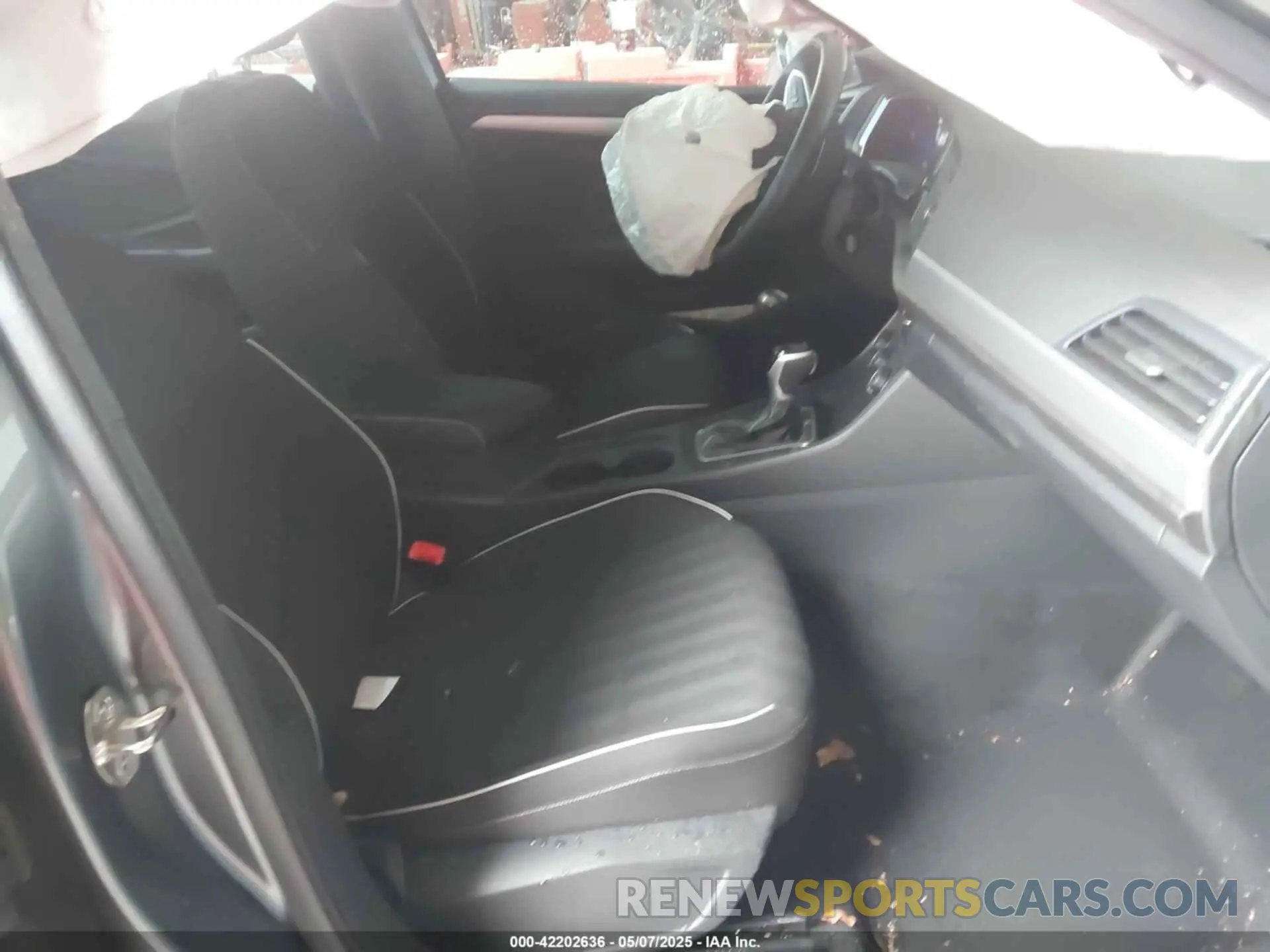 5 Photograph of a damaged car 3VWBM7BU6RM036756 VOLKSWAGEN JETTA 2024