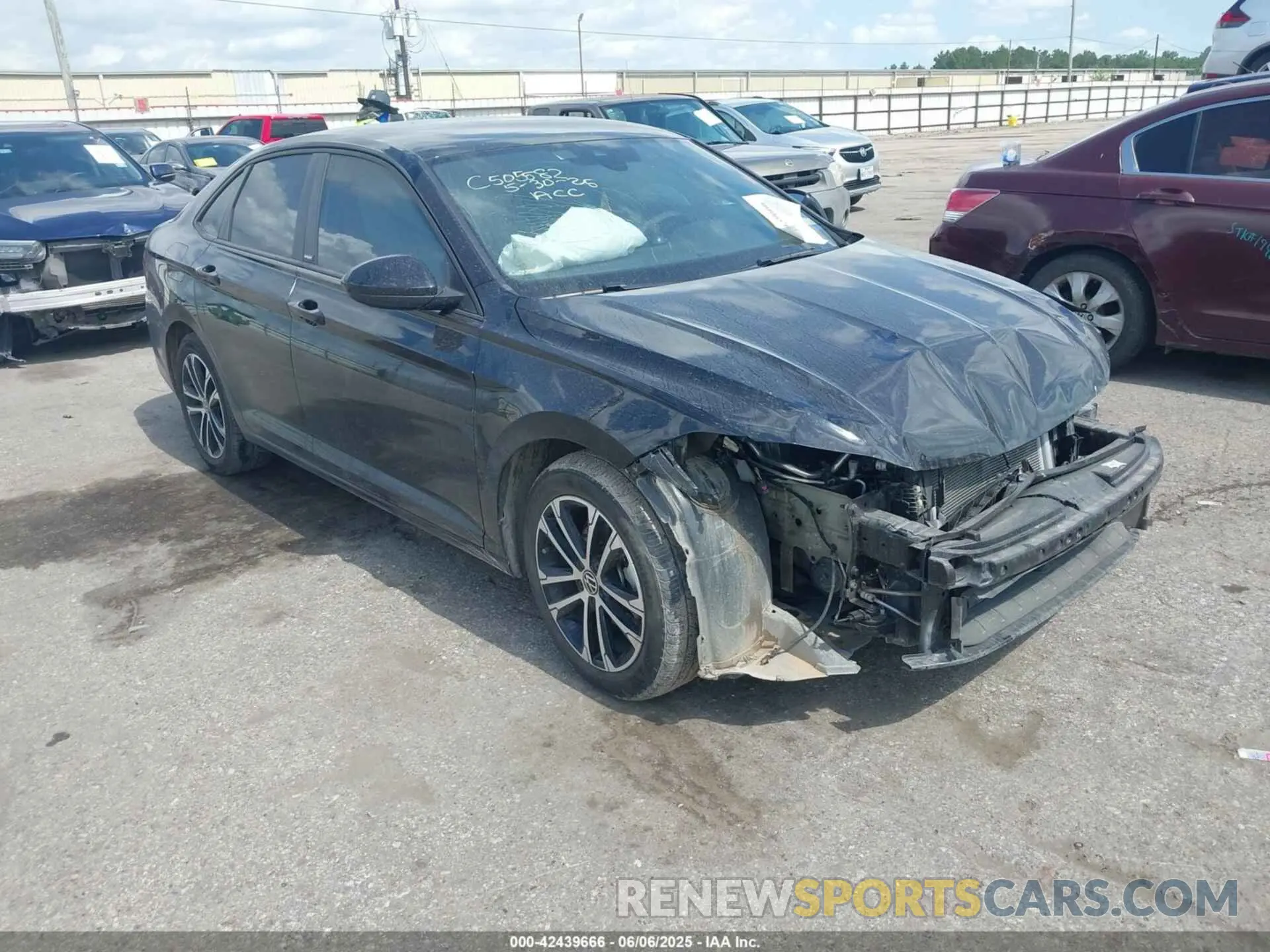 1 Photograph of a damaged car 3VWBM7BU7RM046762 VOLKSWAGEN JETTA 2024