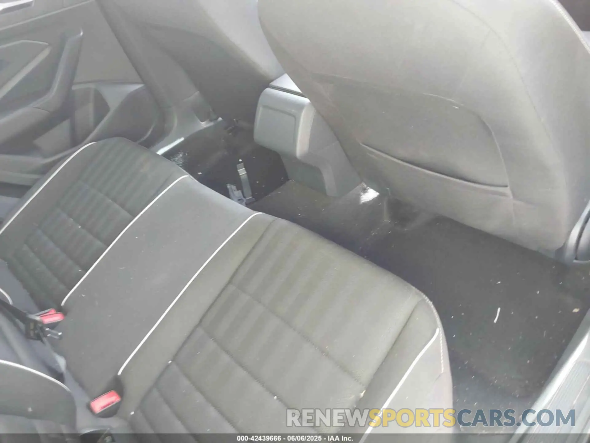 8 Photograph of a damaged car 3VWBM7BU7RM046762 VOLKSWAGEN JETTA 2024