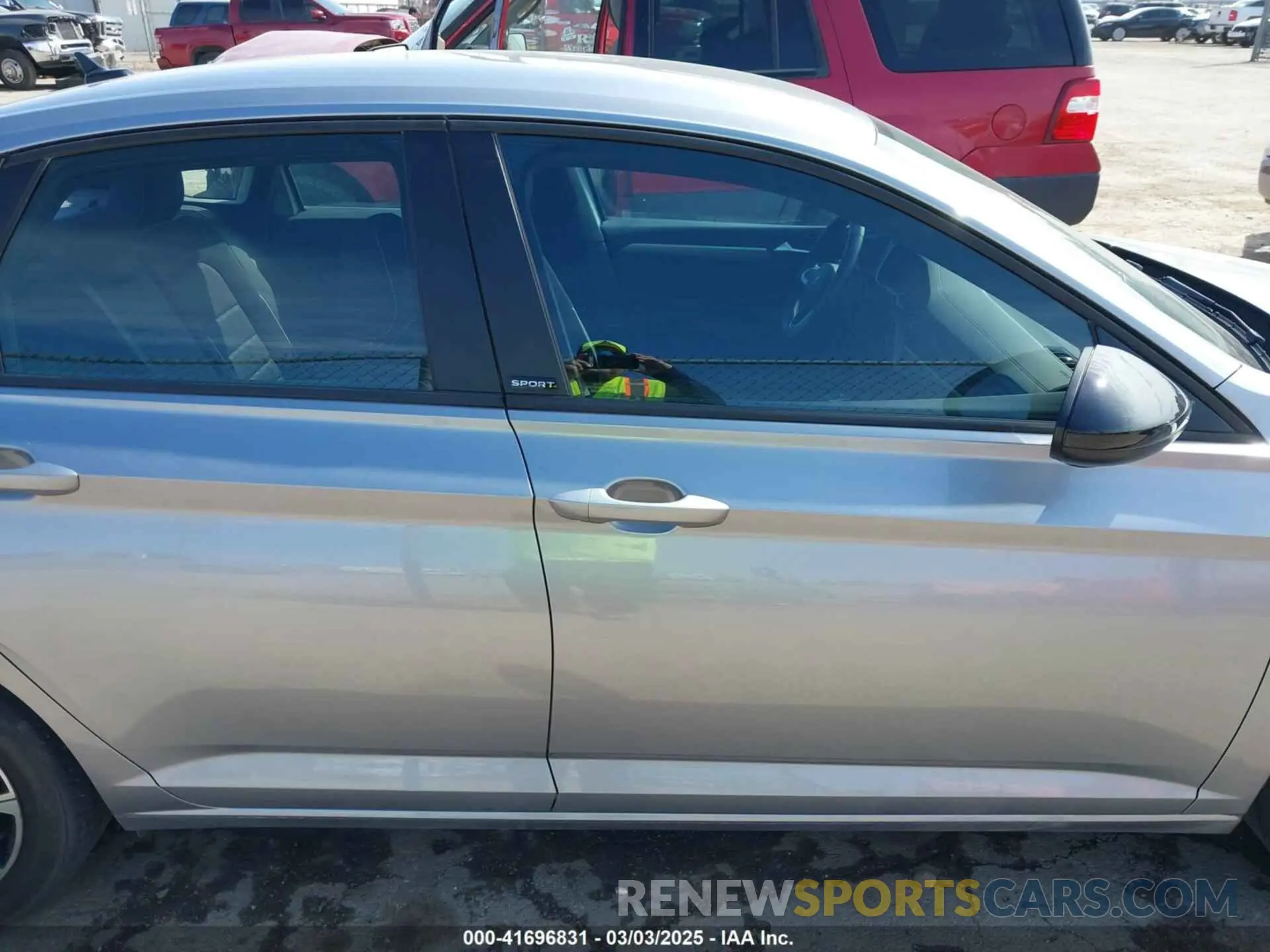 14 Photograph of a damaged car 3VWBM7BU8RM027945 VOLKSWAGEN JETTA 2024