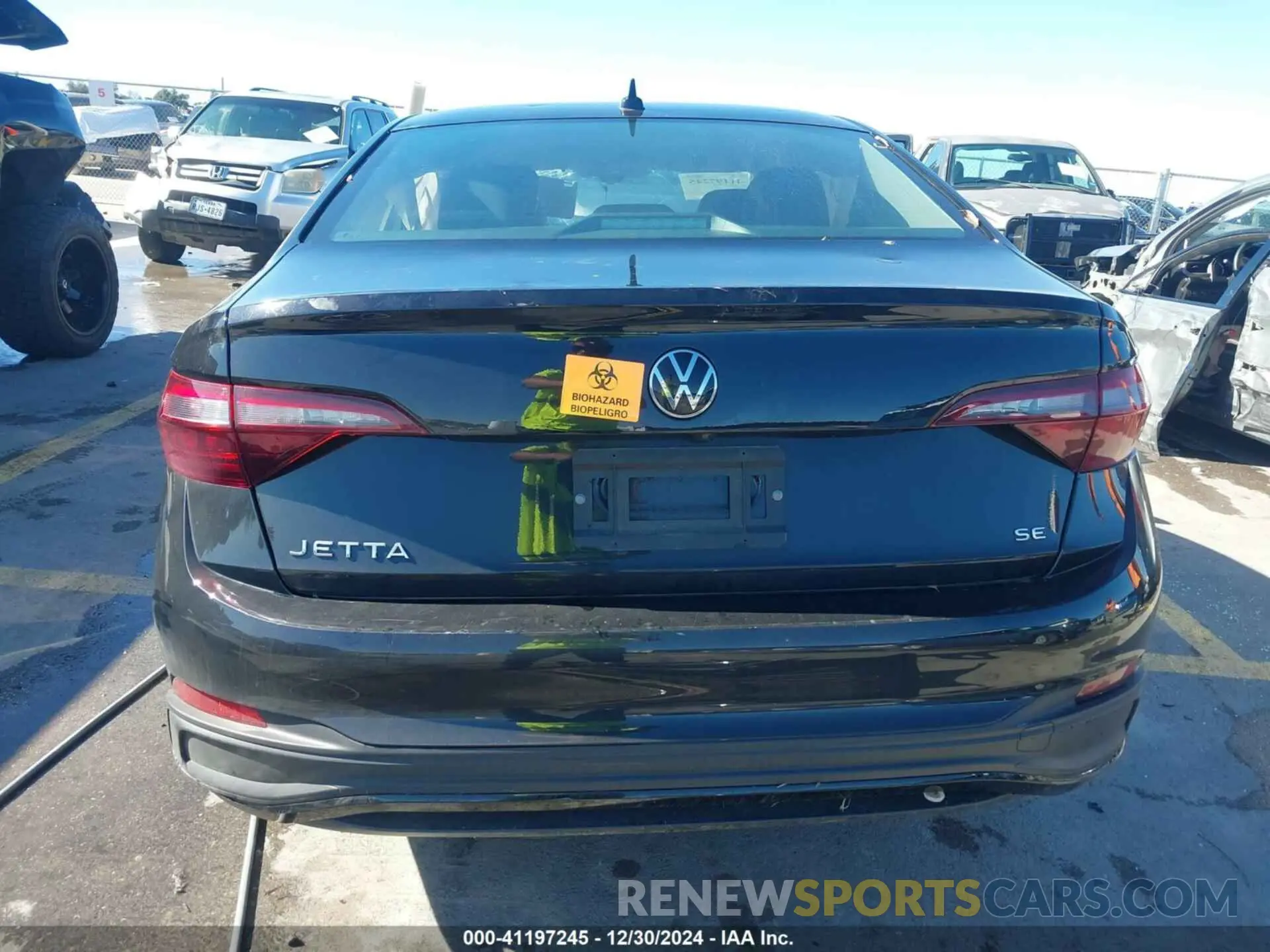 16 Photograph of a damaged car 3VWEM7BU0RM031825 VOLKSWAGEN JETTA 2024