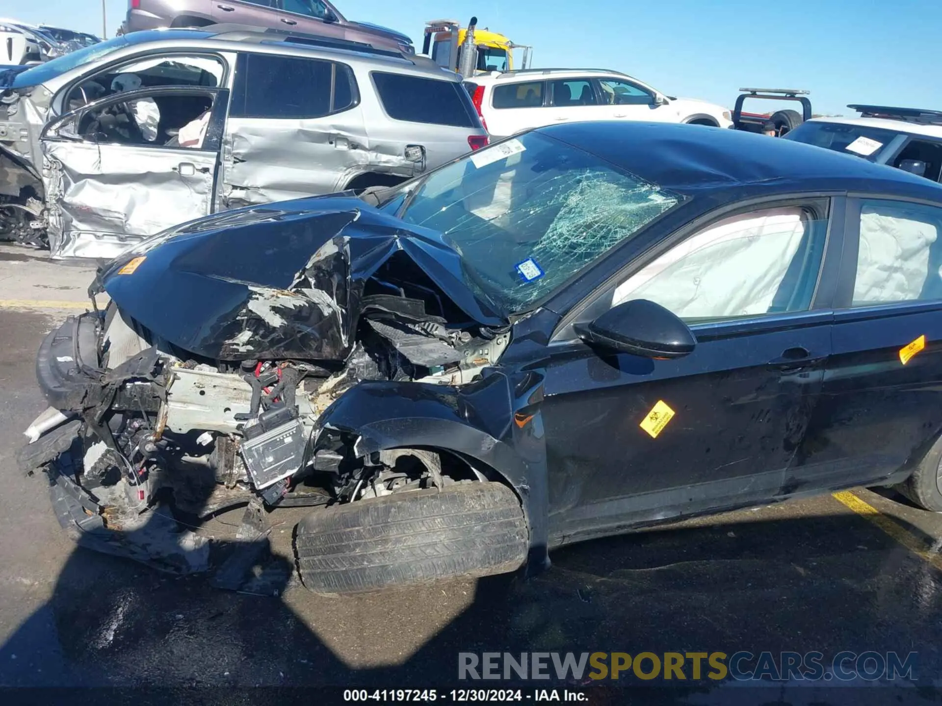 18 Photograph of a damaged car 3VWEM7BU0RM031825 VOLKSWAGEN JETTA 2024
