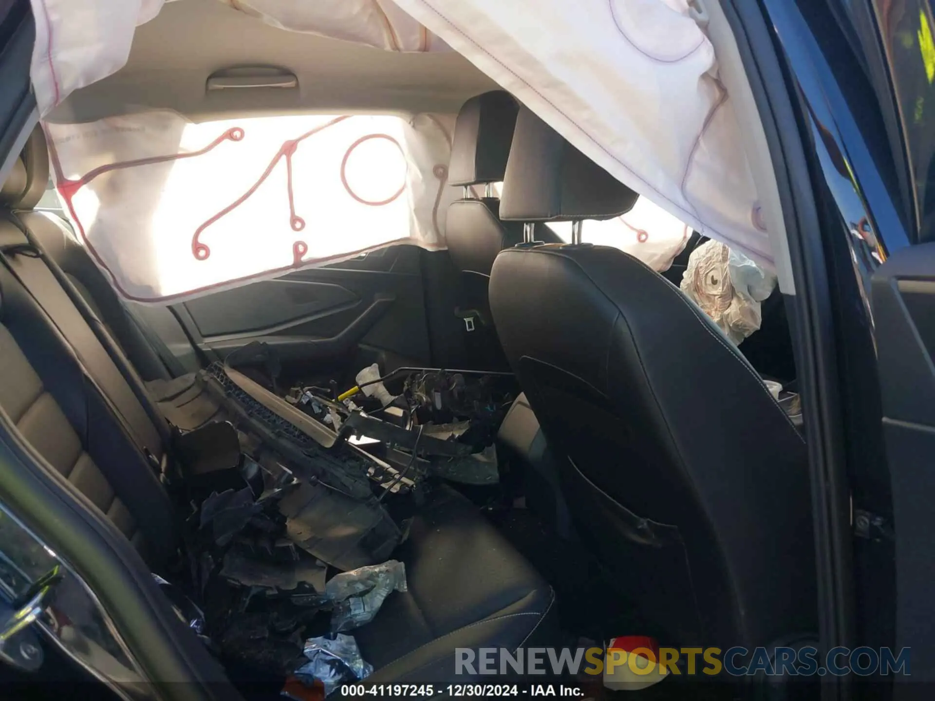 8 Photograph of a damaged car 3VWEM7BU0RM031825 VOLKSWAGEN JETTA 2024