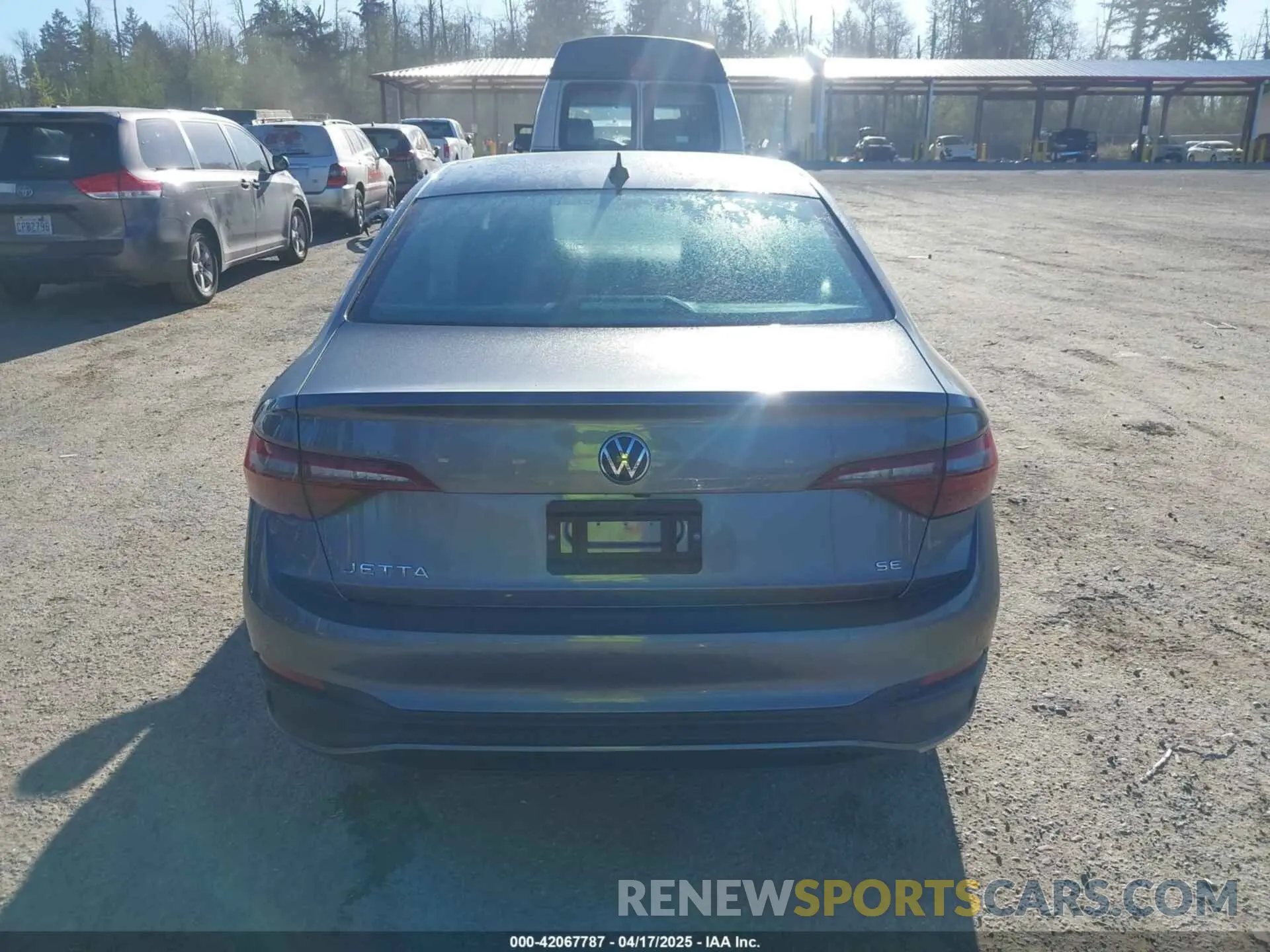 16 Photograph of a damaged car 3VWEM7BU1RM058175 VOLKSWAGEN JETTA 2024