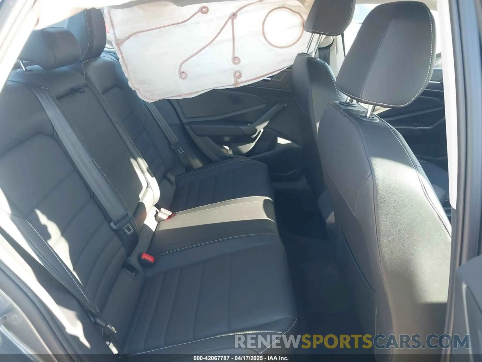 8 Photograph of a damaged car 3VWEM7BU1RM058175 VOLKSWAGEN JETTA 2024