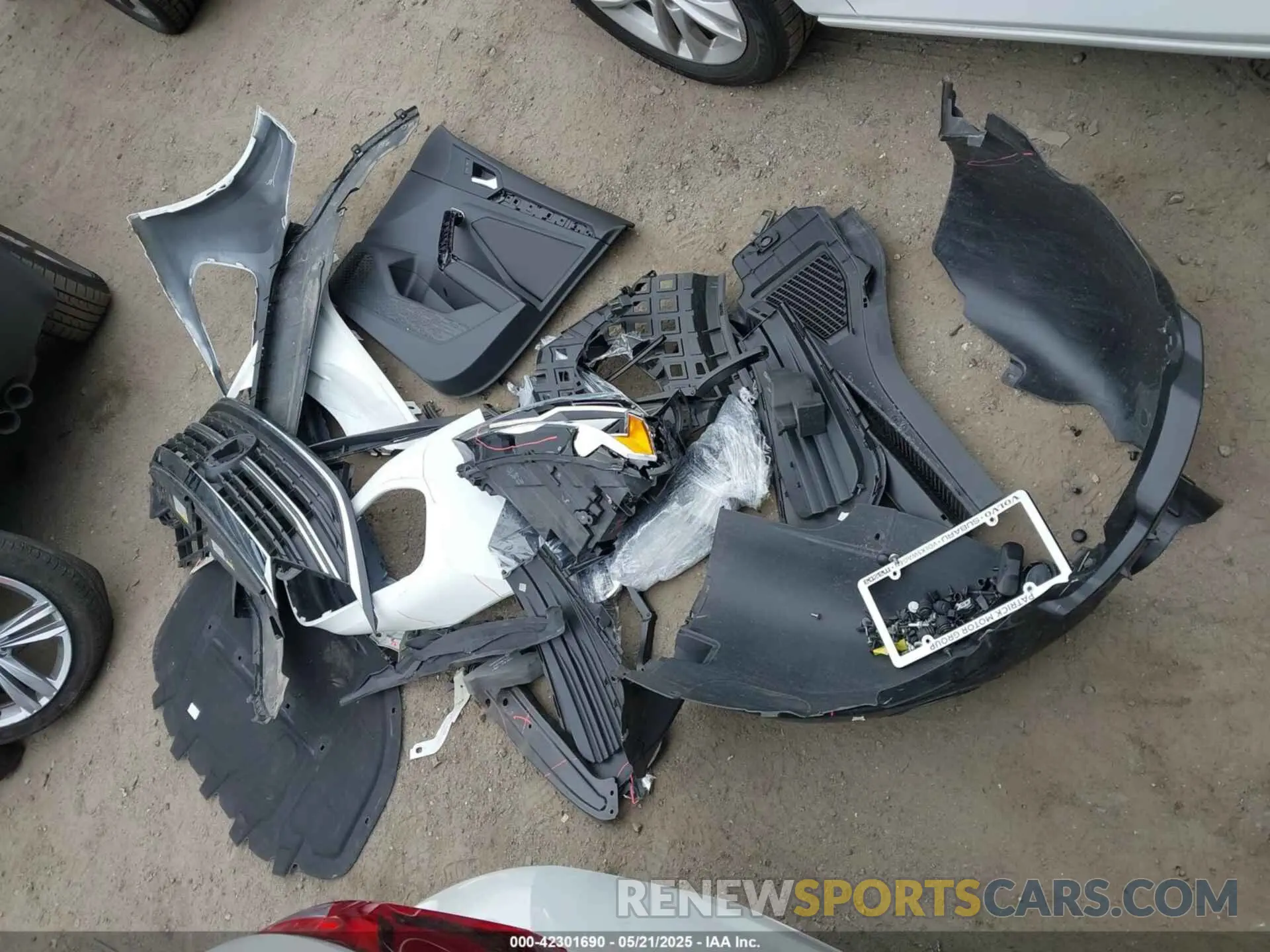 12 Photograph of a damaged car 3VWEM7BU1RM066809 VOLKSWAGEN JETTA 2024