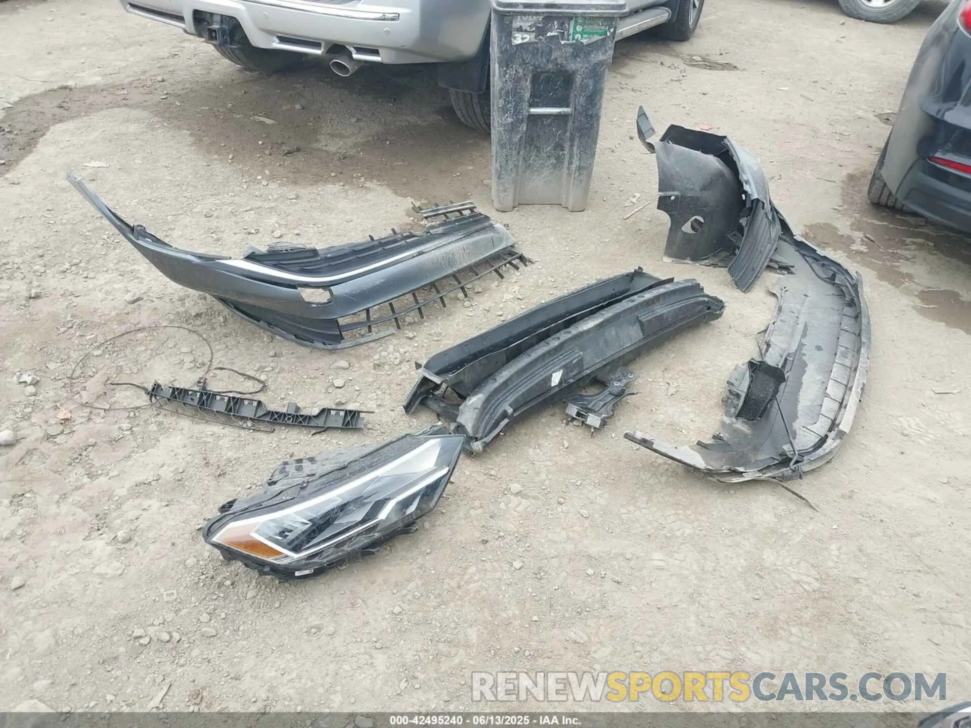12 Photograph of a damaged car 3VWEM7BU4RM068554 VOLKSWAGEN JETTA 2024