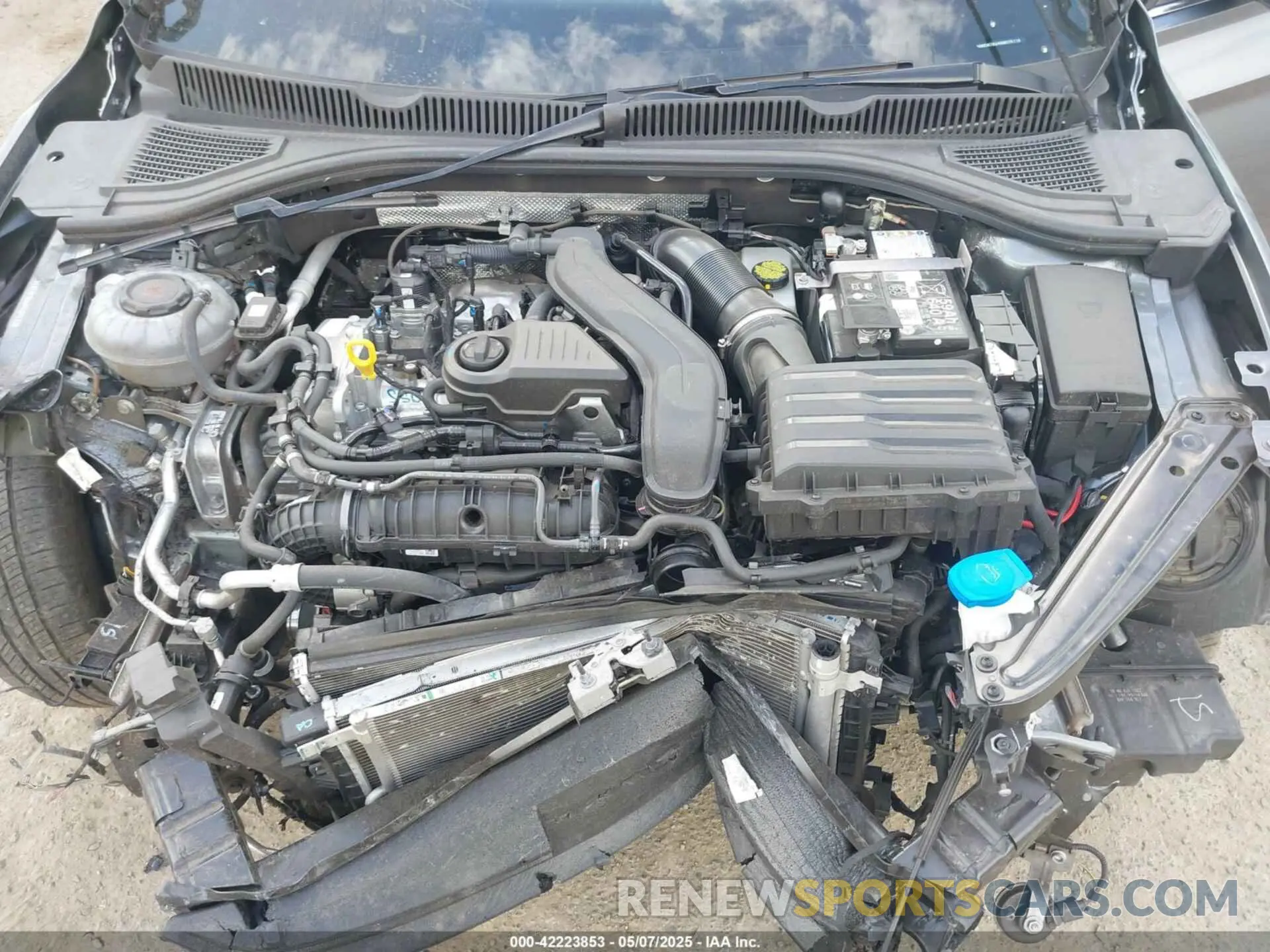 10 Photograph of a damaged car 3VWEM7BU4RM075116 VOLKSWAGEN JETTA 2024