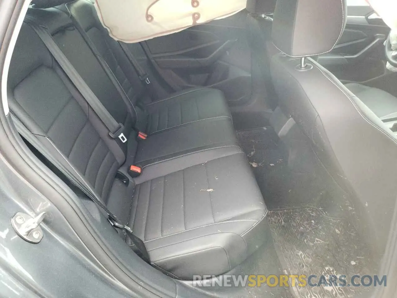 10 Photograph of a damaged car 3VWEM7BU5RM060950 VOLKSWAGEN JETTA 2024