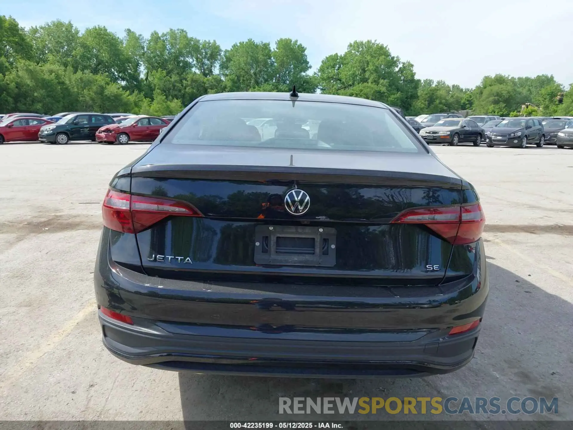 16 Photograph of a damaged car 3VWEM7BU6RM079782 VOLKSWAGEN JETTA 2024