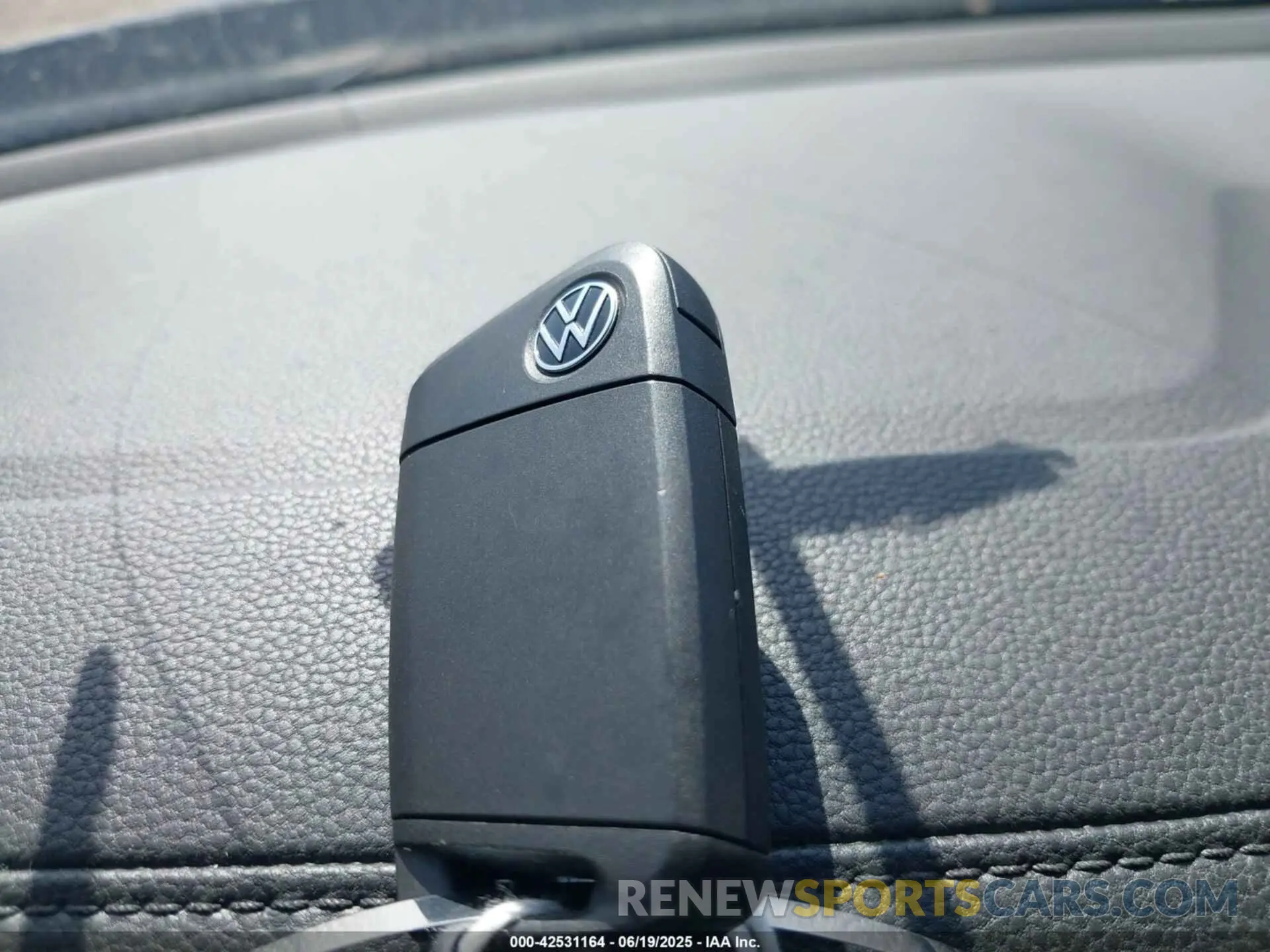 11 Photograph of a damaged car 3VWEM7BU8RM077175 VOLKSWAGEN JETTA 2024