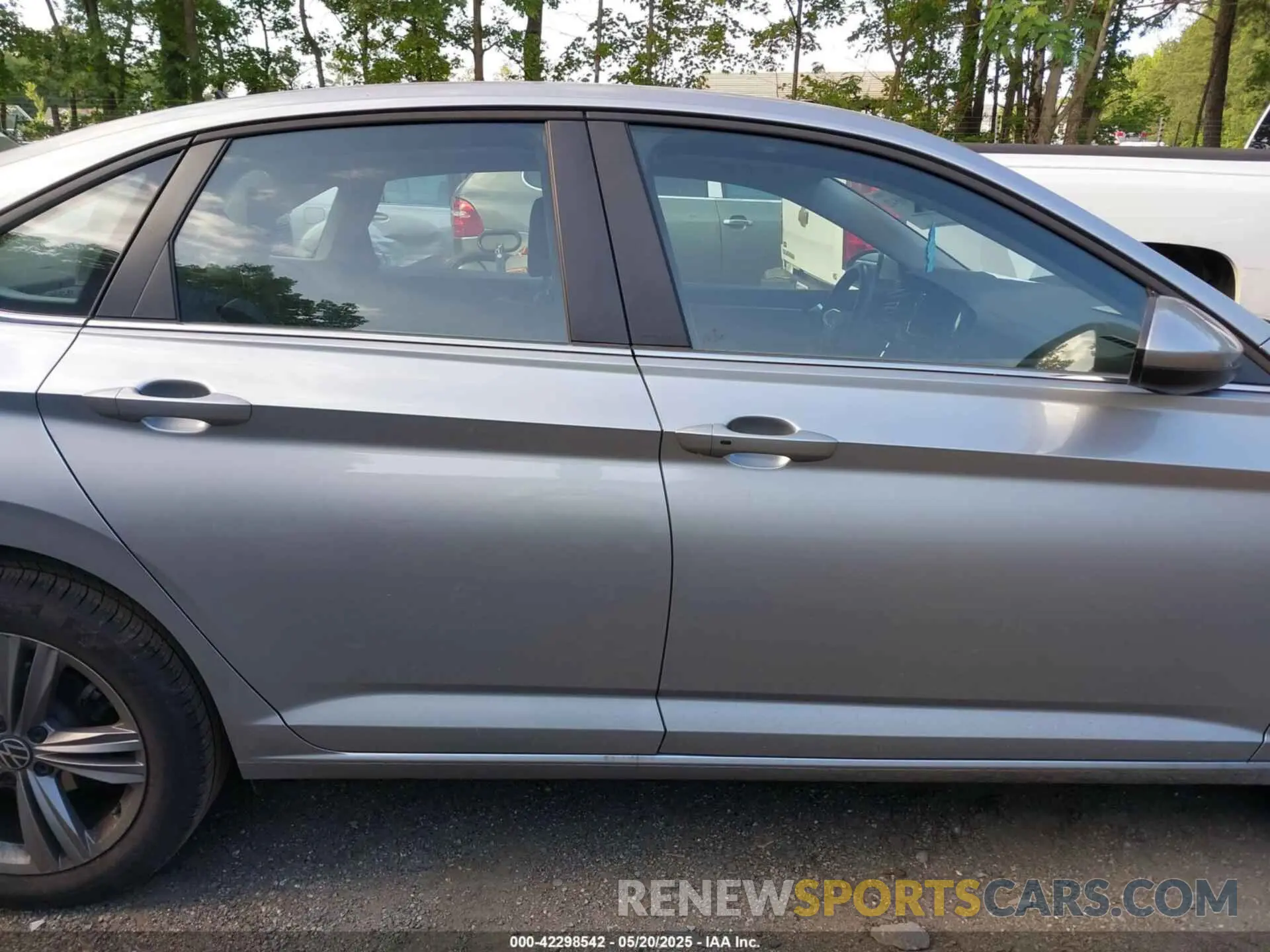 14 Photograph of a damaged car 3VWEM7BU9RM088055 VOLKSWAGEN JETTA 2024