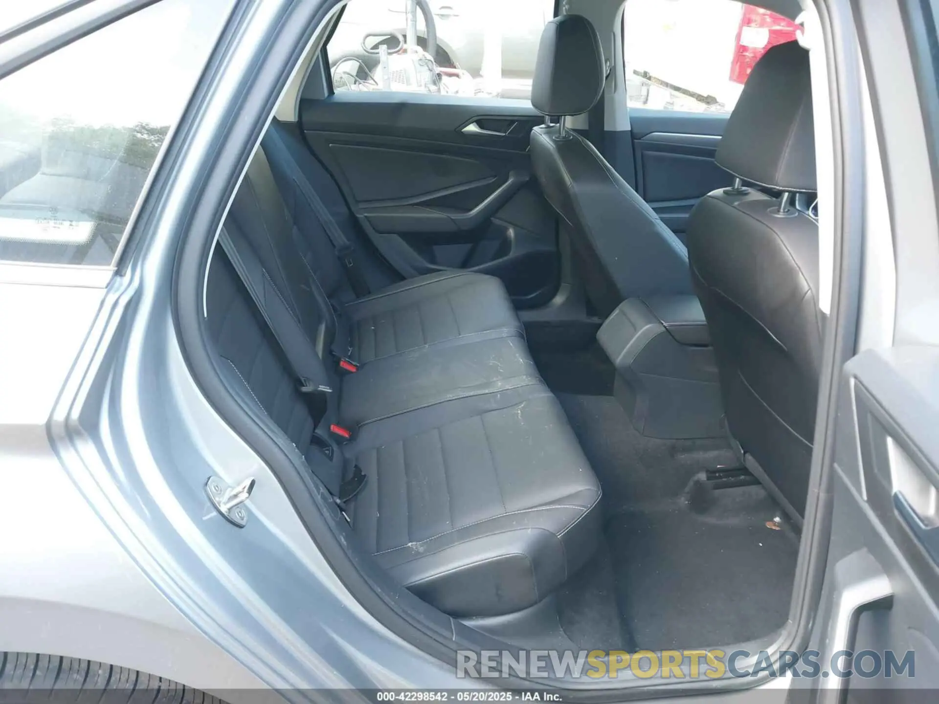 8 Photograph of a damaged car 3VWEM7BU9RM088055 VOLKSWAGEN JETTA 2024