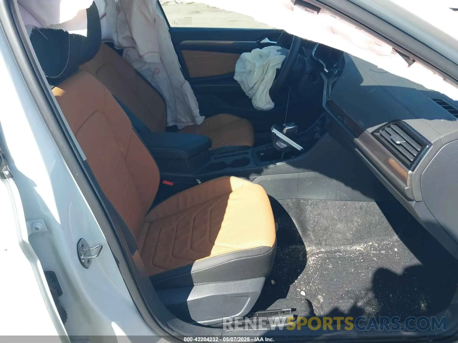 5 Photograph of a damaged car 3VWGM7BU6RM016738 VOLKSWAGEN JETTA 2024