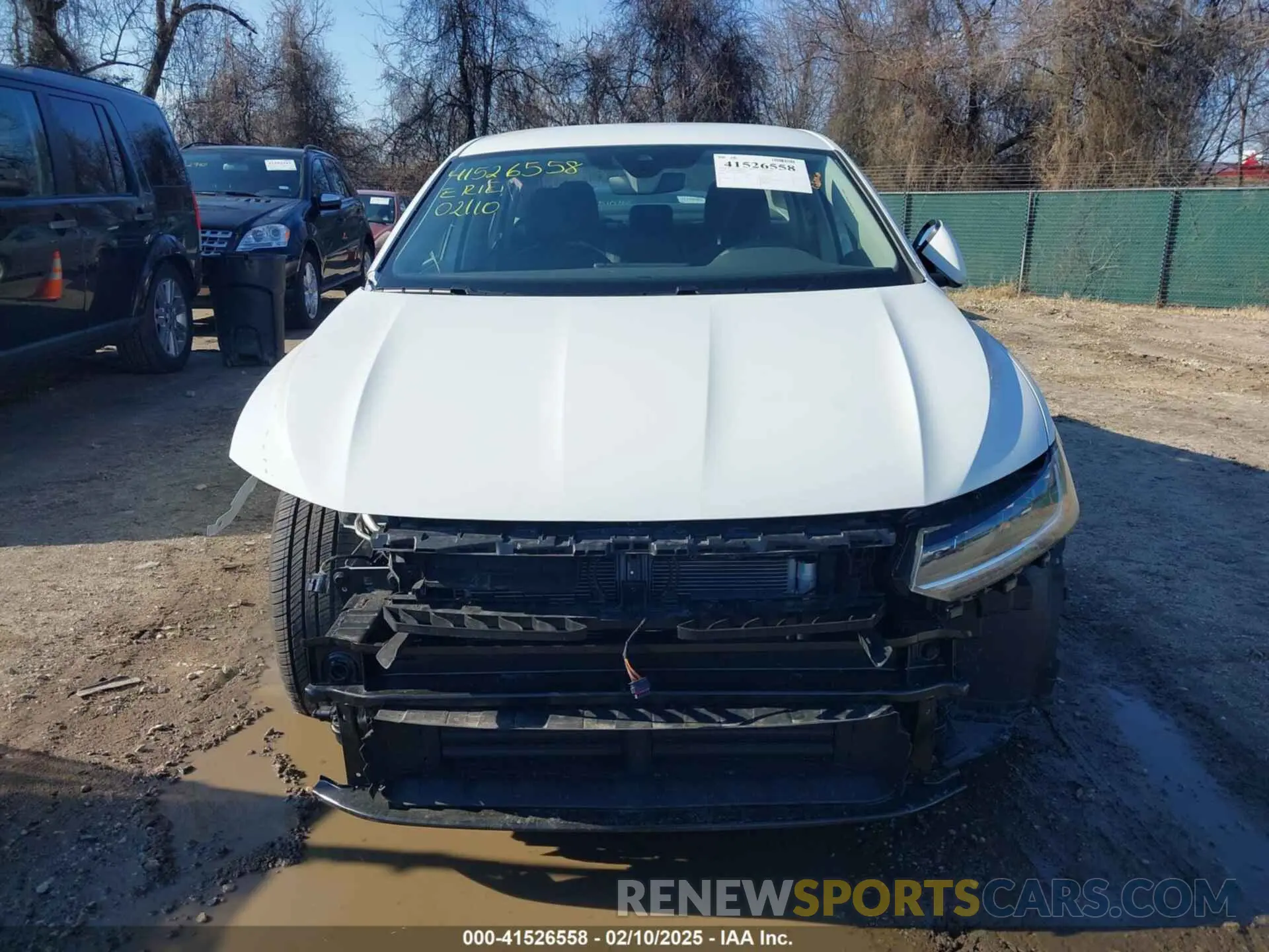 13 Photograph of a damaged car 3VW5X7BU2SM000587 VOLKSWAGEN JETTA 2025