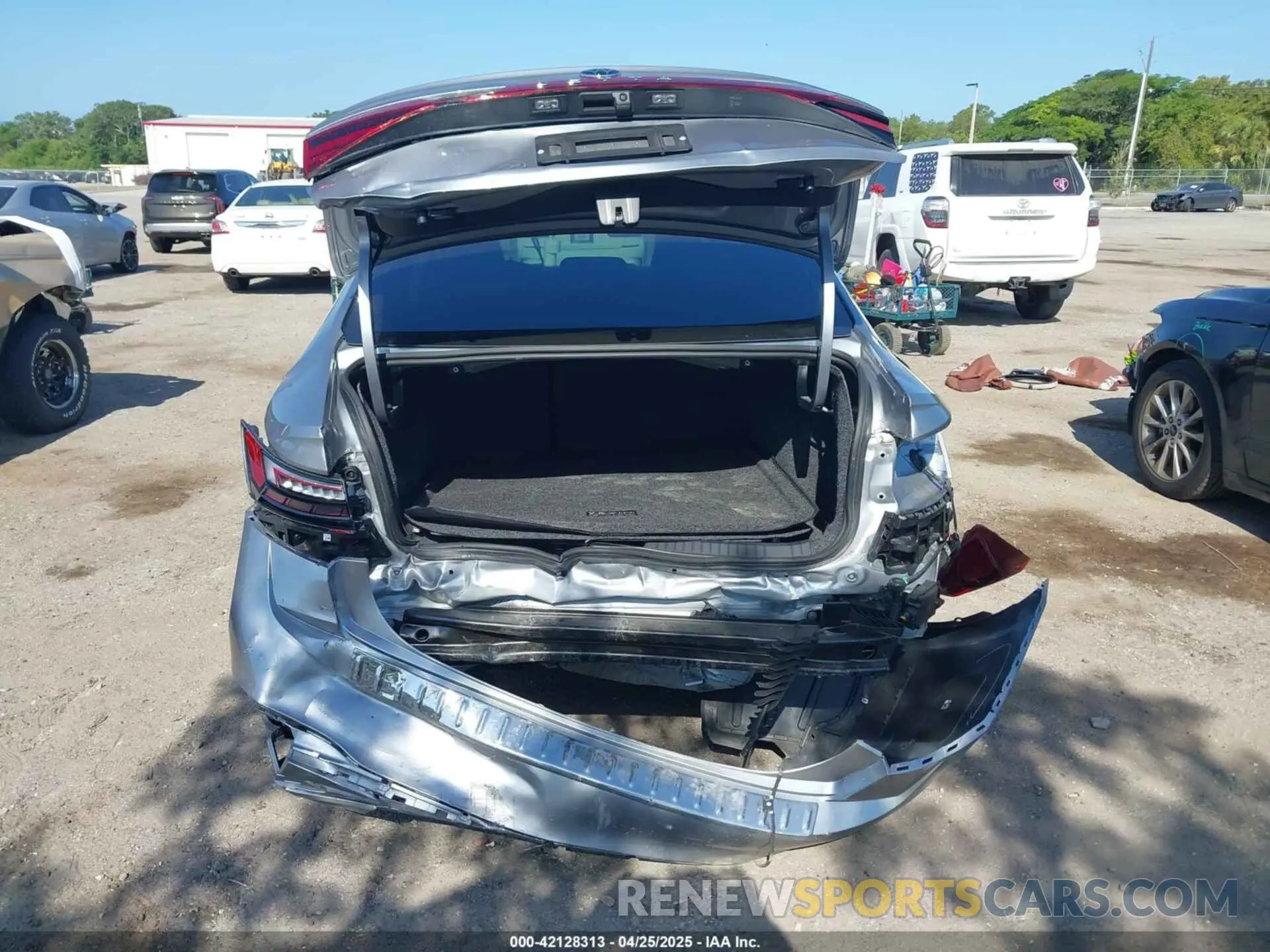 16 Photograph of a damaged car 3VW5X7BU2SM042628 VOLKSWAGEN JETTA 2025
