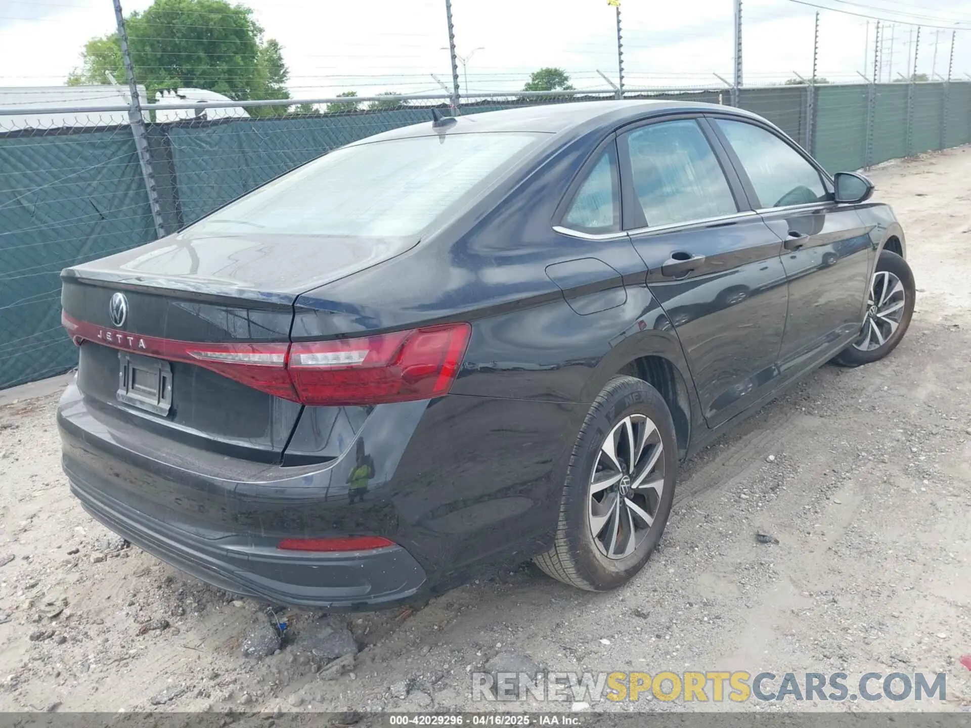 4 Photograph of a damaged car 3VW5X7BU4SM010568 VOLKSWAGEN JETTA 2025