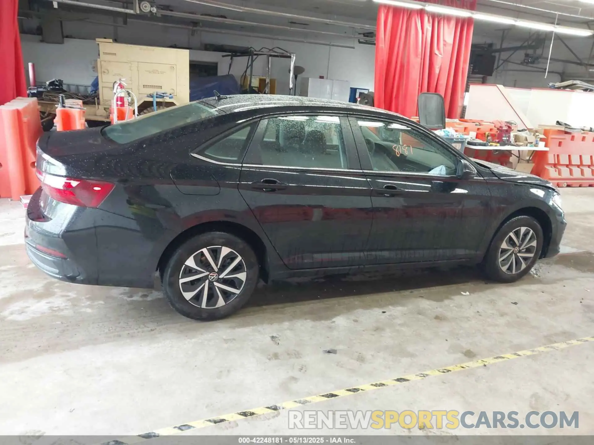 13 Photograph of a damaged car 3VW5X7BU5SM053199 VOLKSWAGEN JETTA 2025
