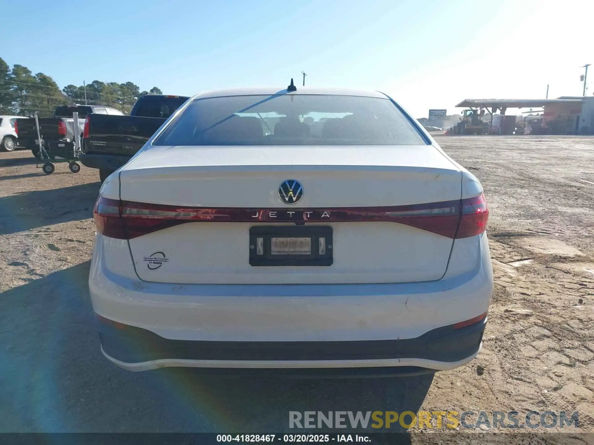 17 Photograph of a damaged car 3VW5X7BU9SM000828 VOLKSWAGEN JETTA 2025