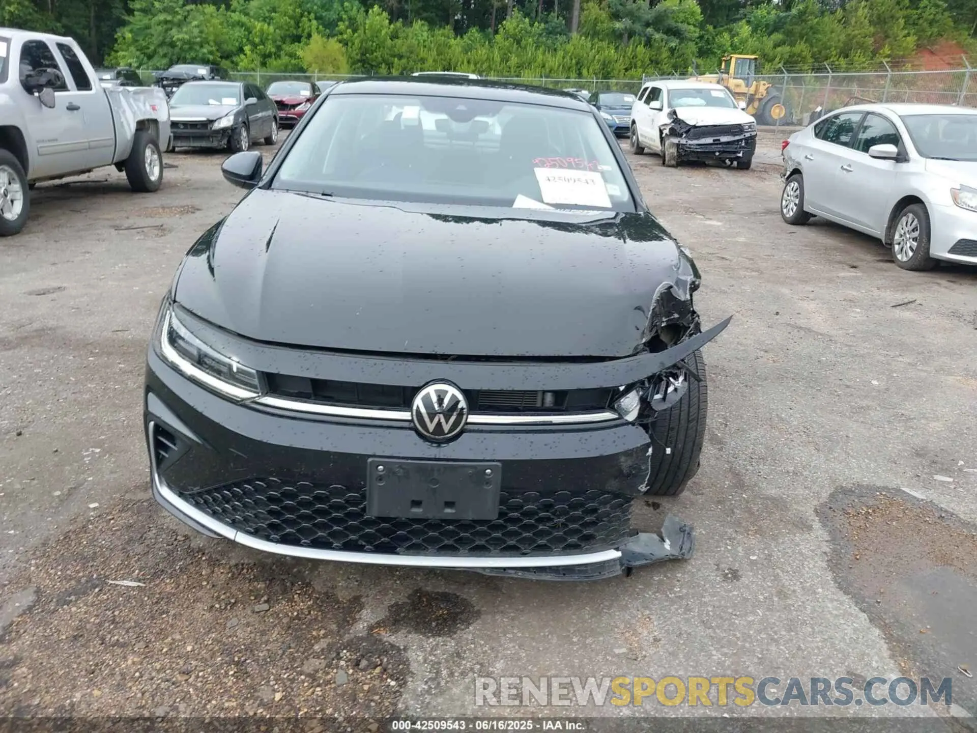 12 Photograph of a damaged car 3VW7X7BU4SM043286 VOLKSWAGEN JETTA 2025