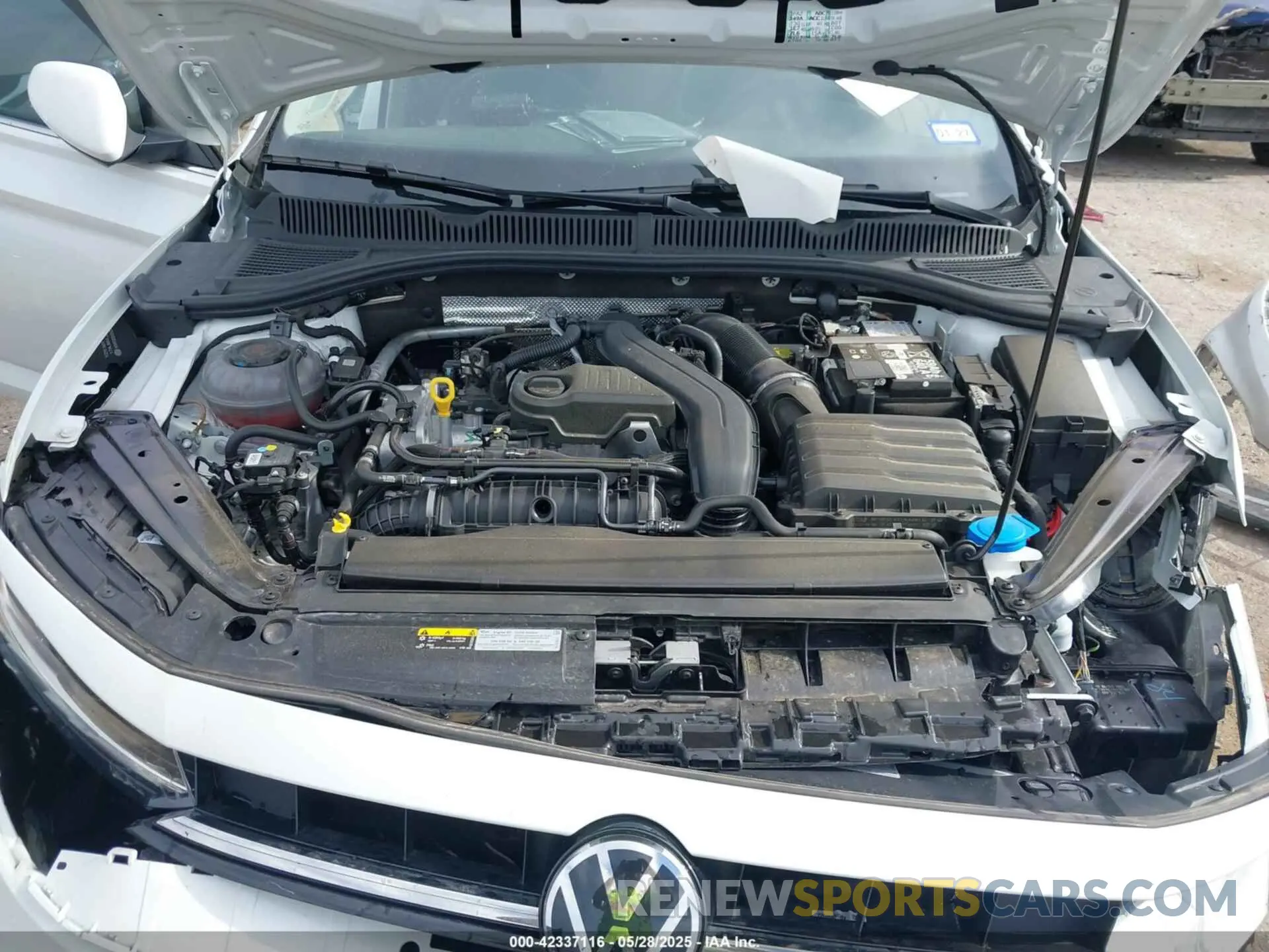 10 Photograph of a damaged car 3VW7X7BU5SM015416 VOLKSWAGEN JETTA 2025