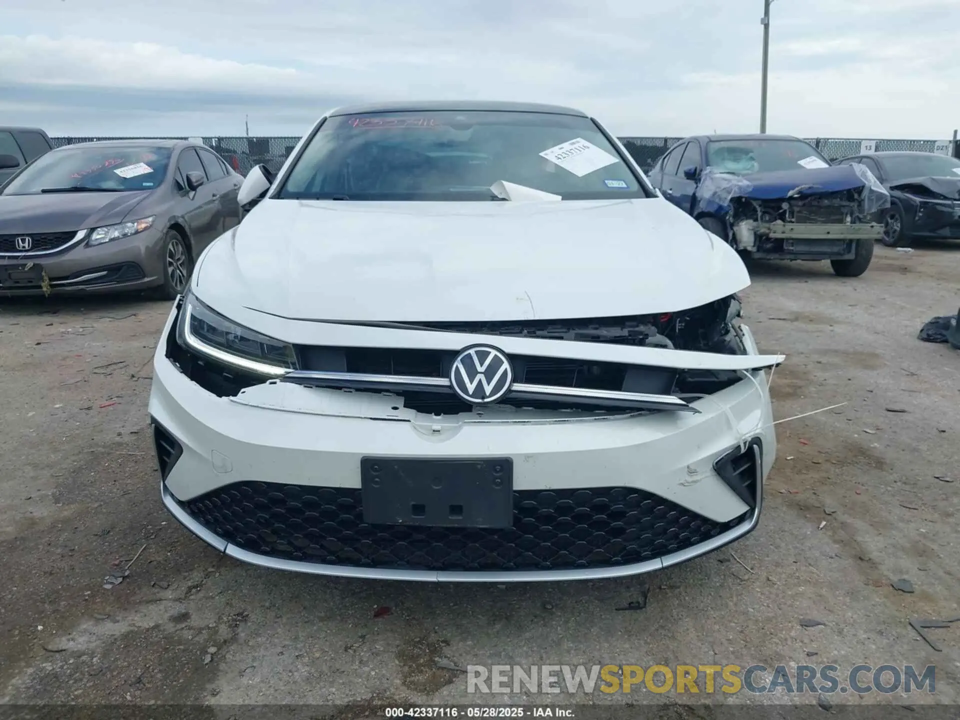 13 Photograph of a damaged car 3VW7X7BU5SM015416 VOLKSWAGEN JETTA 2025