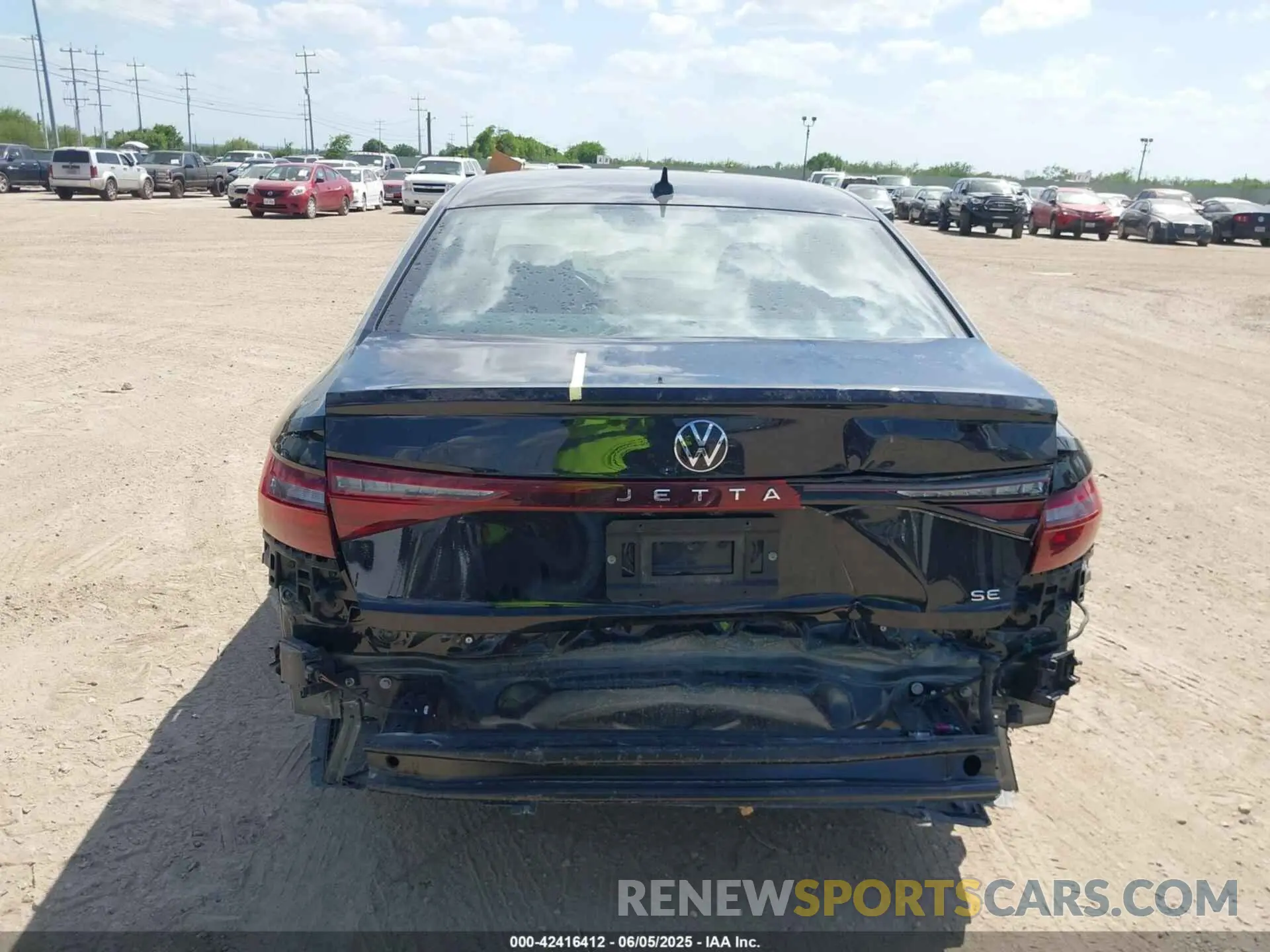 16 Photograph of a damaged car 3VW7X7BU5SM016937 VOLKSWAGEN JETTA 2025