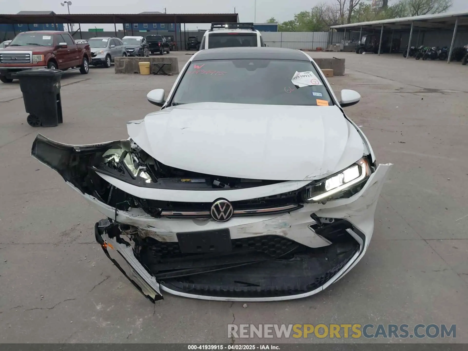12 Photograph of a damaged car 3VW7X7BU7SM015157 VOLKSWAGEN JETTA 2025
