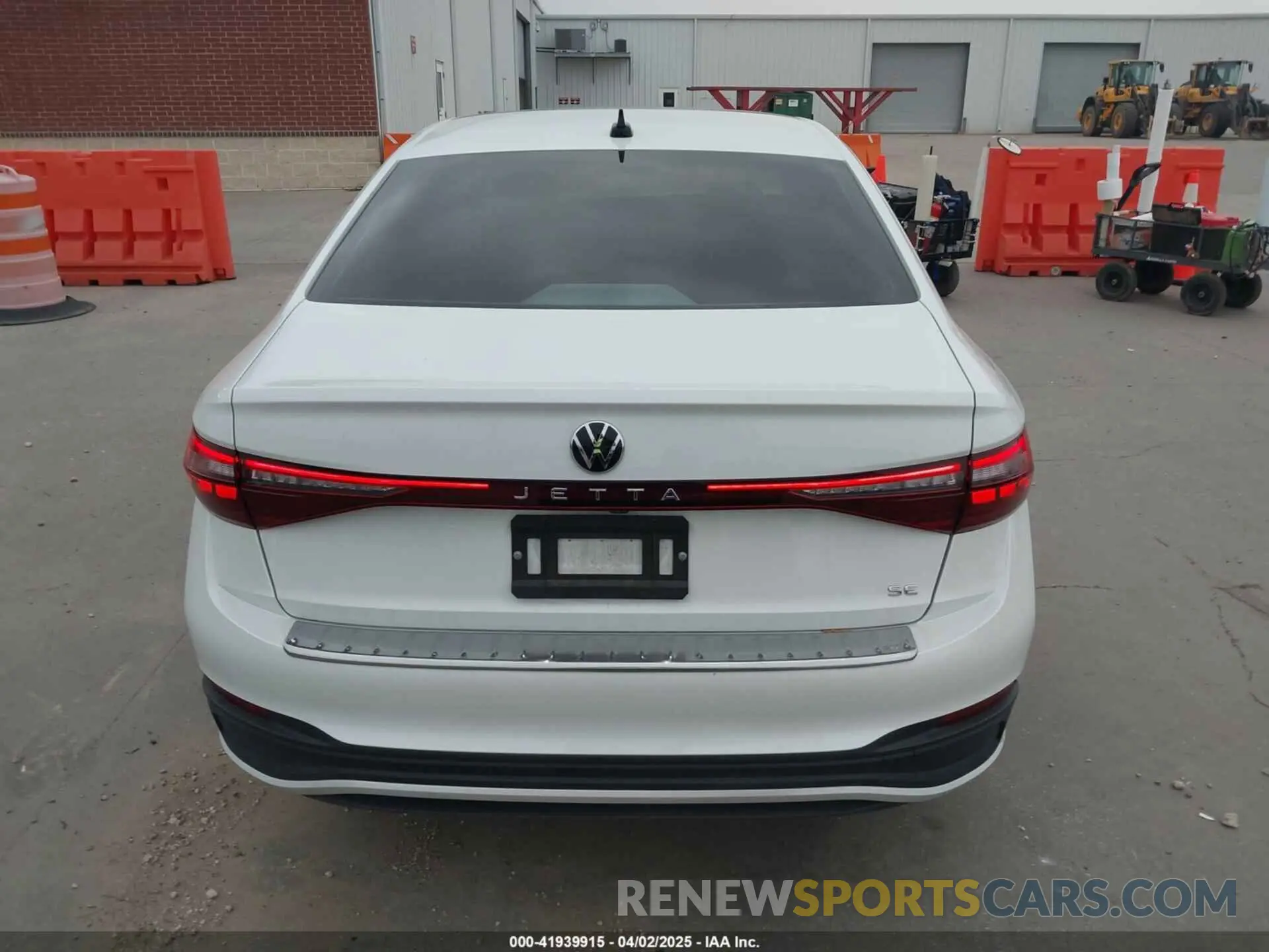 16 Photograph of a damaged car 3VW7X7BU7SM015157 VOLKSWAGEN JETTA 2025