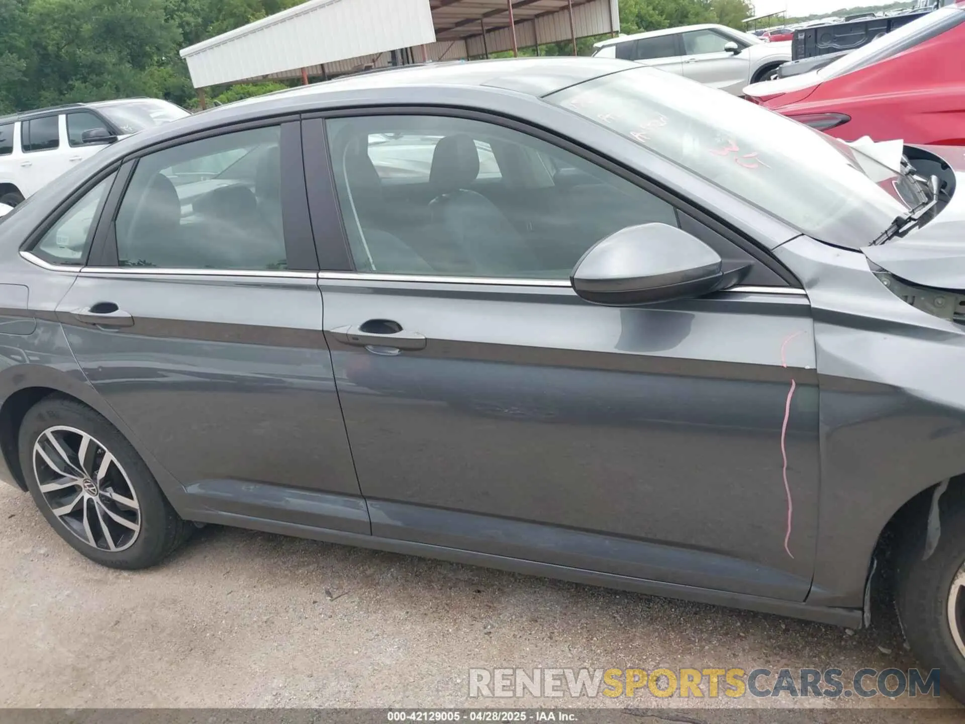 13 Photograph of a damaged car 3VW7X7BU8SM007617 VOLKSWAGEN JETTA 2025