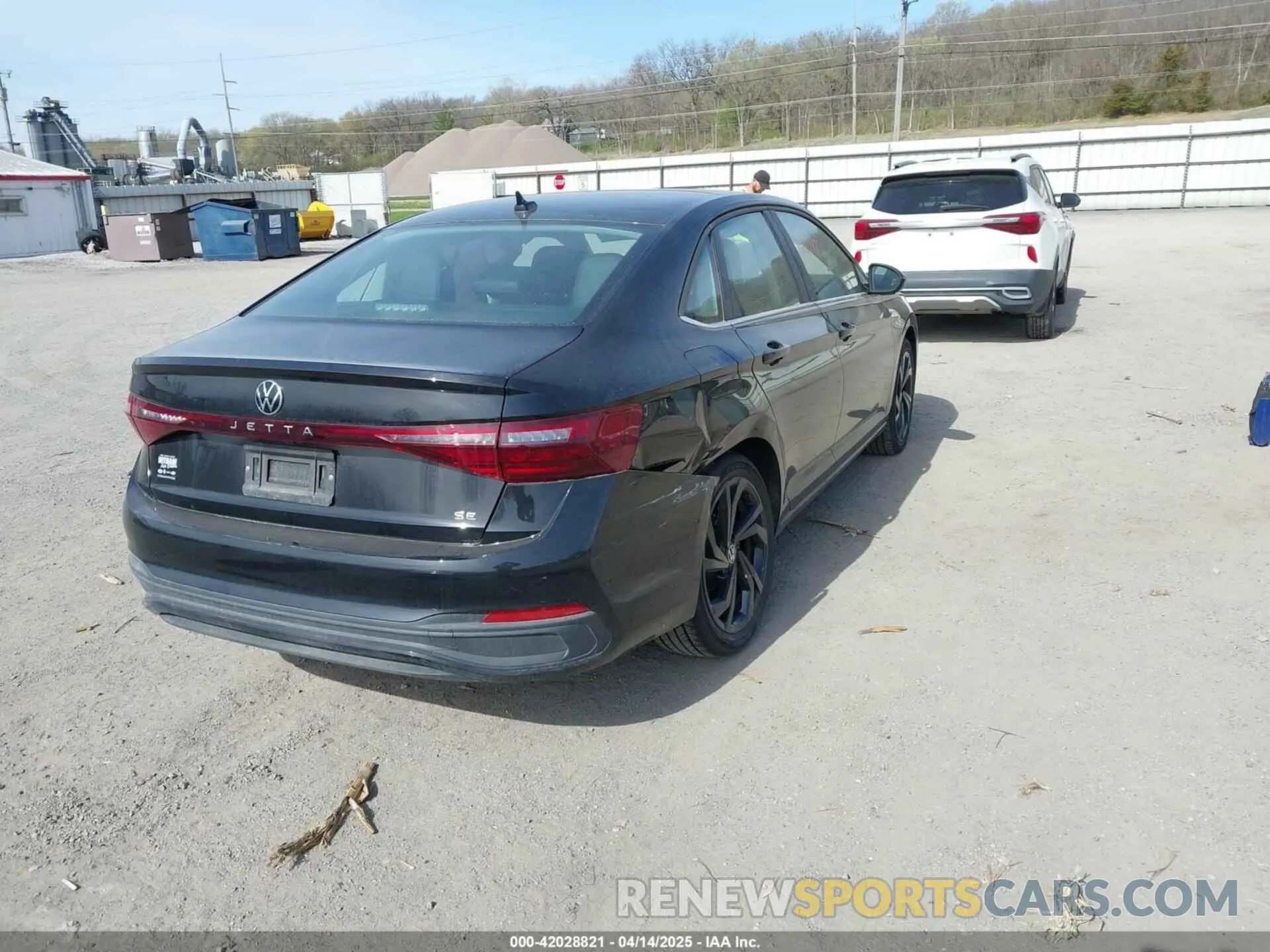 4 Photograph of a damaged car 3VW7X7BU8SM009495 VOLKSWAGEN JETTA 2025